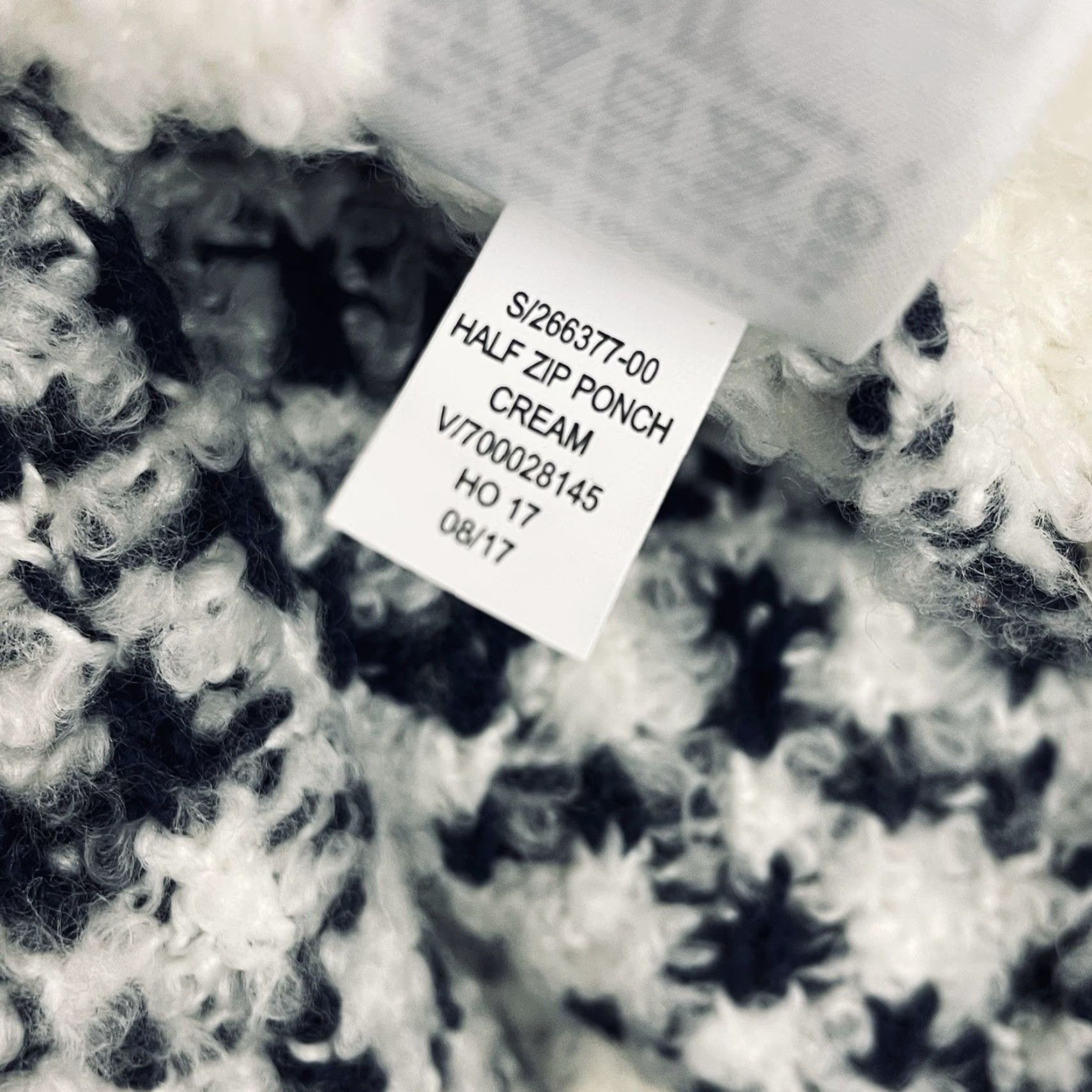 Gap VINTAGE Gap Women’s Sweater Poncho XS/S Granola 1/4 Zip Fair Isle Knitted 90s Bohemian Western Oversized Christmas Knit Cozy Ivory Womens Size XS / US 0-2 / IT 36-38 - 6 Thumbnail