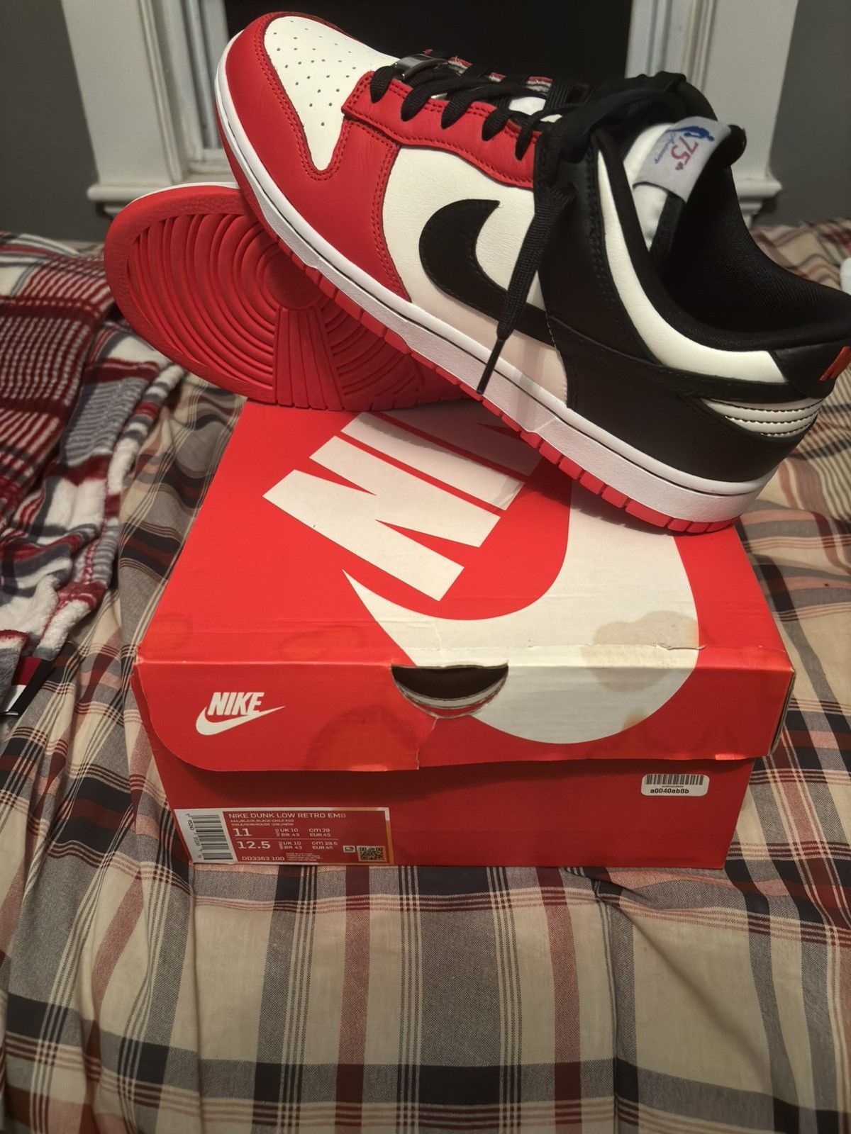 Nike NBA x Dunk Low EMB '75th Anniversary - Bulls' Size US 11 / EU 44 - 8 Thumbnail