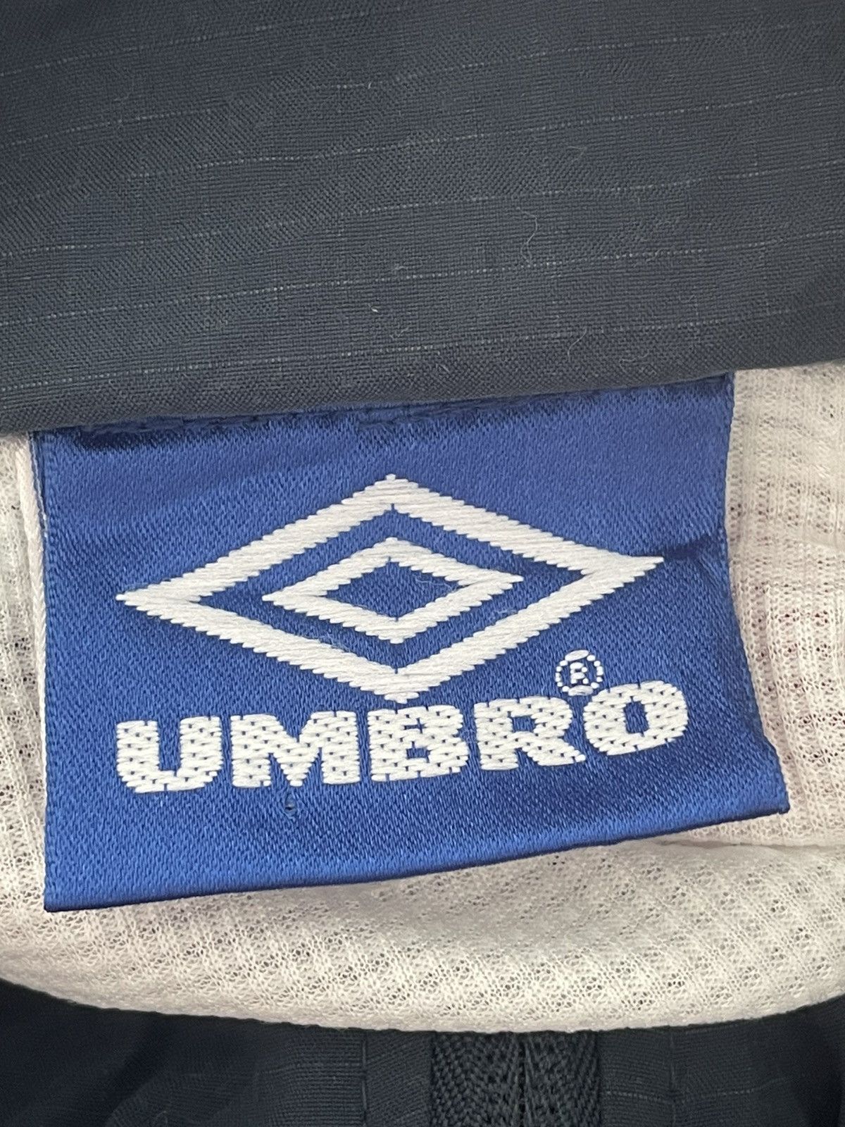 Umbro Vintage 90s England Windbreaker Jacket By Umbro Size US L / EU 52-54 / 3 - 3 Thumbnail