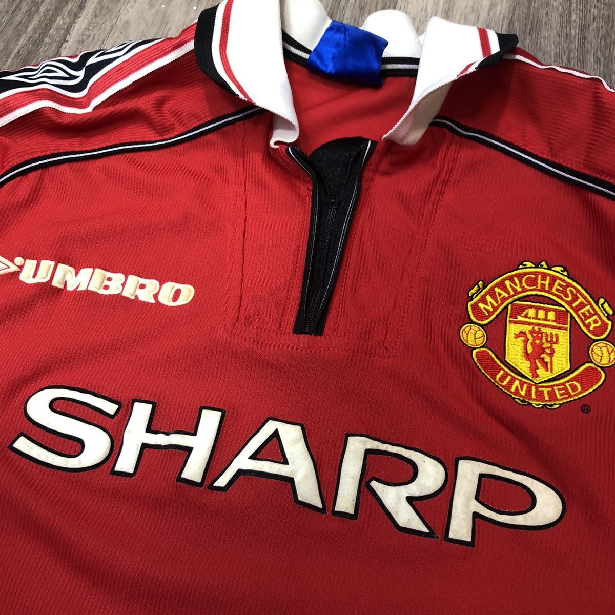 Umbro Manchester United 99/00 home shirt #7 Beckham Size US L / EU 52-54 / 3 - 3 Thumbnail