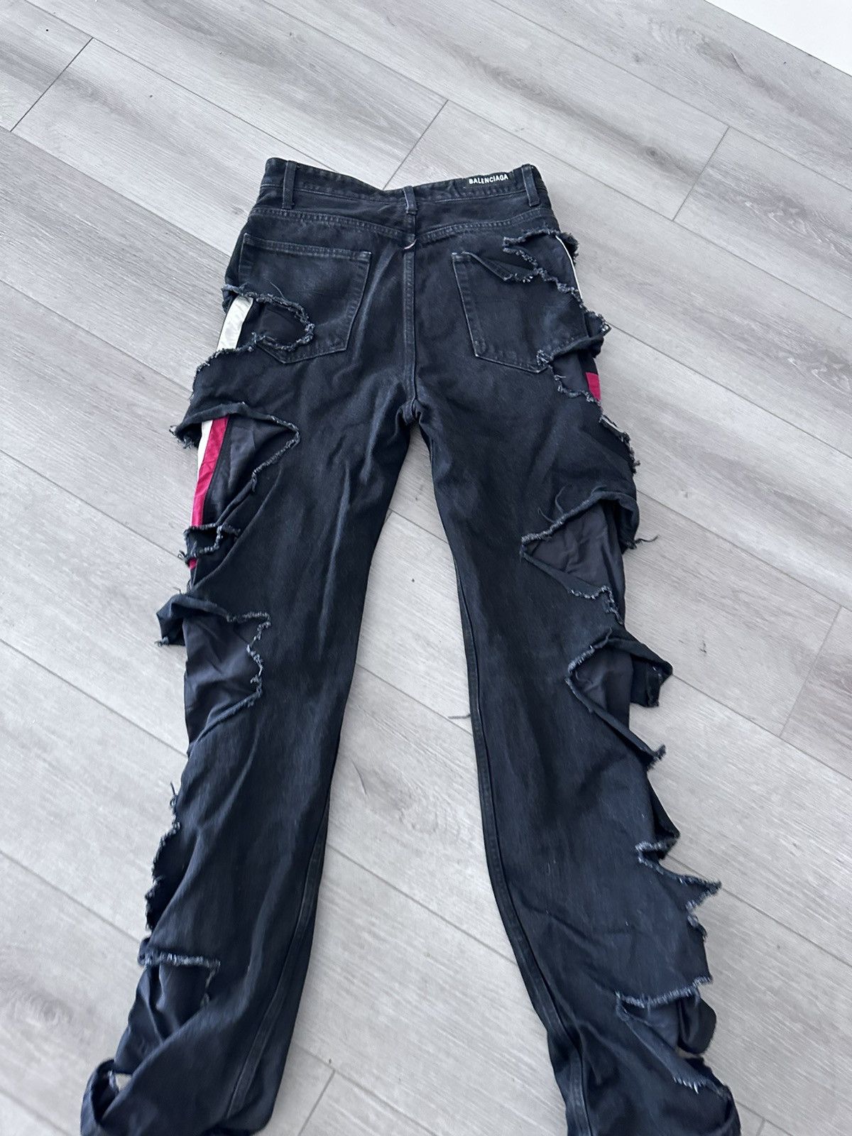 Balenciaga Balenciaga - Distressed Denim Slashed In Black Sweats Size US 28 / EU 44 - 8 Thumbnail