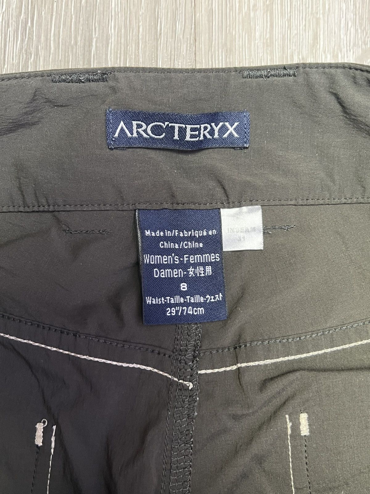 Arc'teryx Arc’teryx Small Logo Nylon Light Cargo Pants Size 29" - 4 Thumbnail