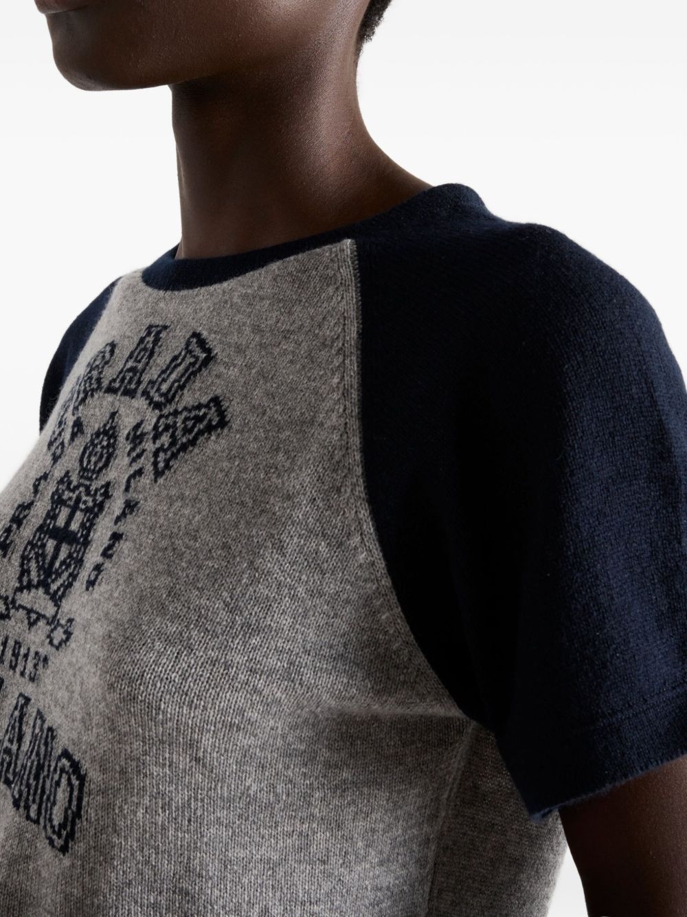 Prada o1bcso1str1025 Cashmere Logo-Intarsia T-Shirt in Grey/Navy Size US M / EU 48-50 / 2 - 5 Thumbnail