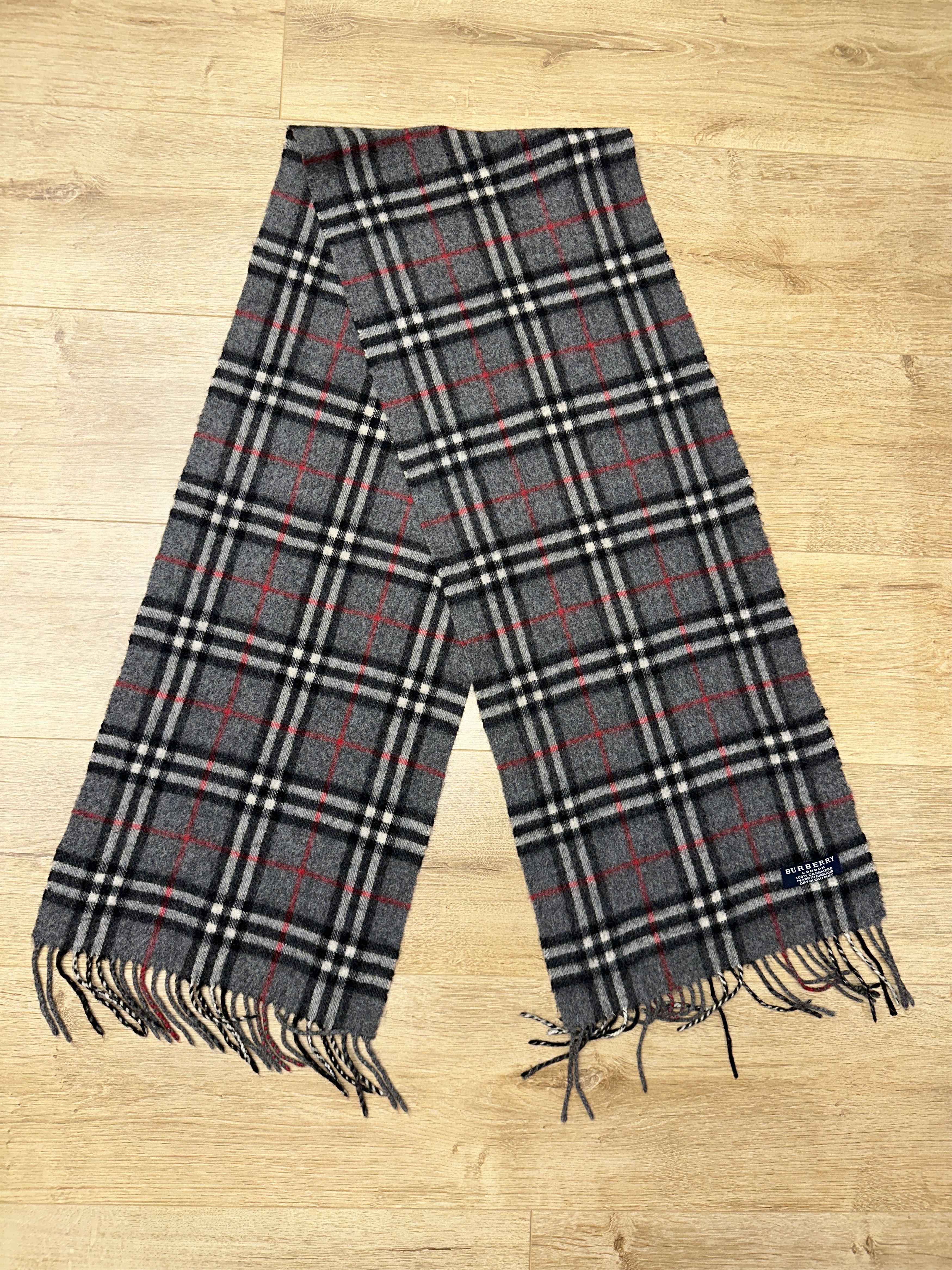 Burberry Iconic Burberry Classic Check 100% Cashmere Scarf 170x30cm Size ONE SIZE - 6 Thumbnail