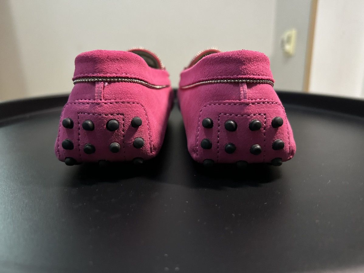 Tod's Tod’s pink suede rhinestone Gommino Loafers Size US 8 / IT 38 - 3 Thumbnail