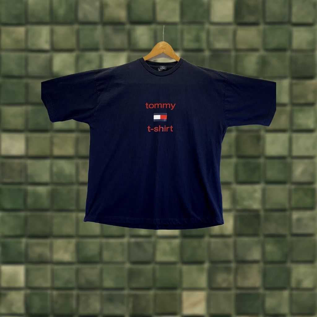 Tommy Hilfiger VINTAGE Tommy Hilfiger Shirt Womens 2XL Blue Cotton Logo Crew Neck Short Sleeve T-Shirt Modern Casual 90s Designer Theme Mens Womens Size XXL / US 16-18 / IT 52-54 - 1 Thumbnail