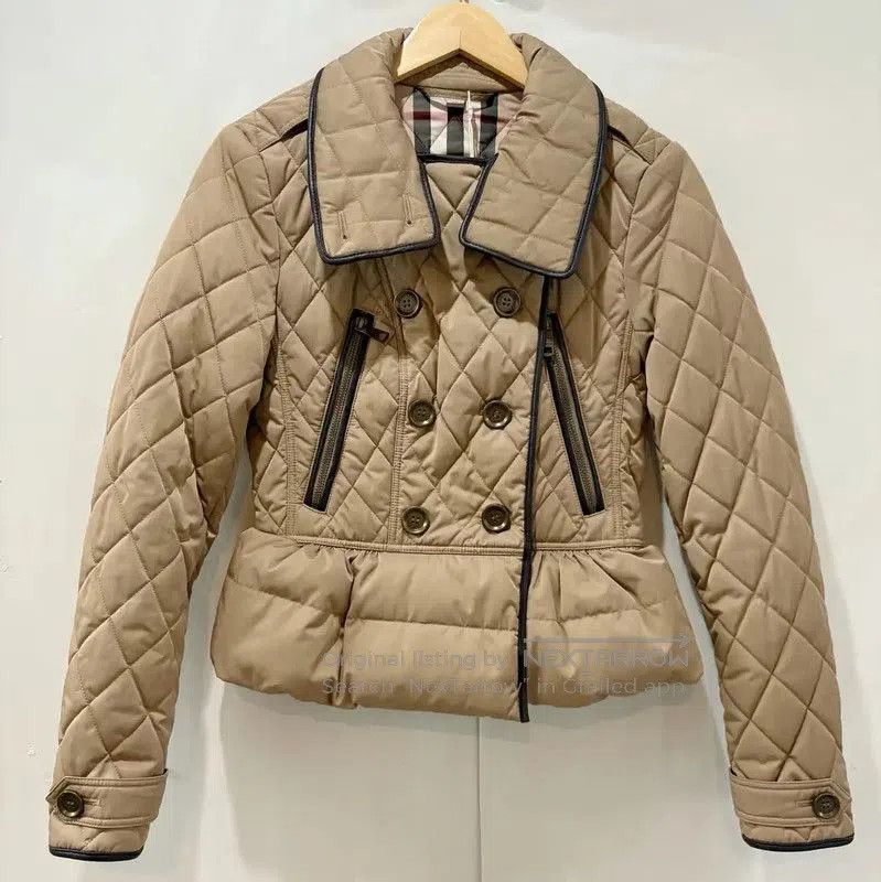 Burberry Burberry Khaki Down Jacket for Women. Size XS / US 0-2 / IT 36-38 - 1 Thumbnail