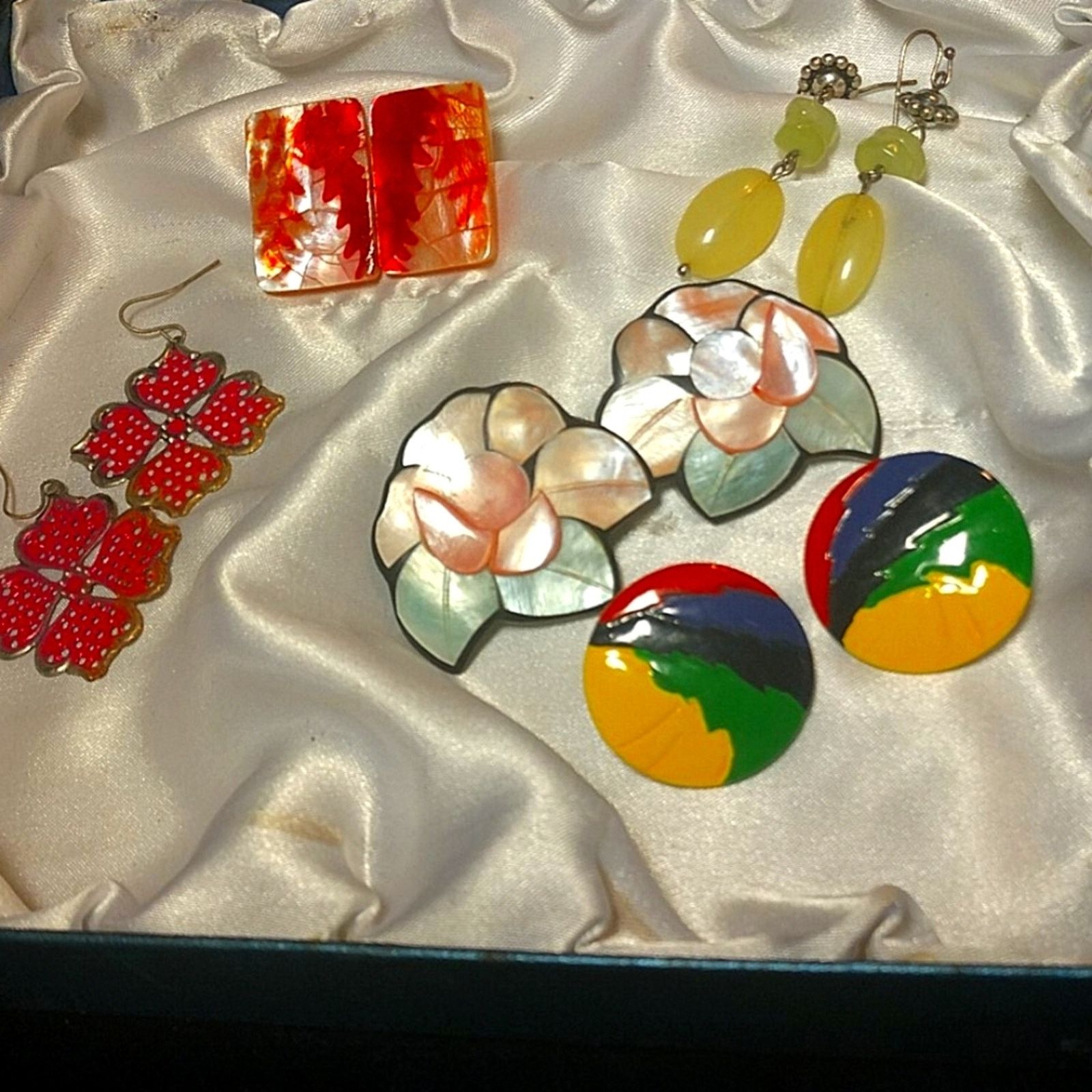 Vintage Gorgeous Vintage Earrings 5 Pairs Size ONE SIZE - 1 Preview