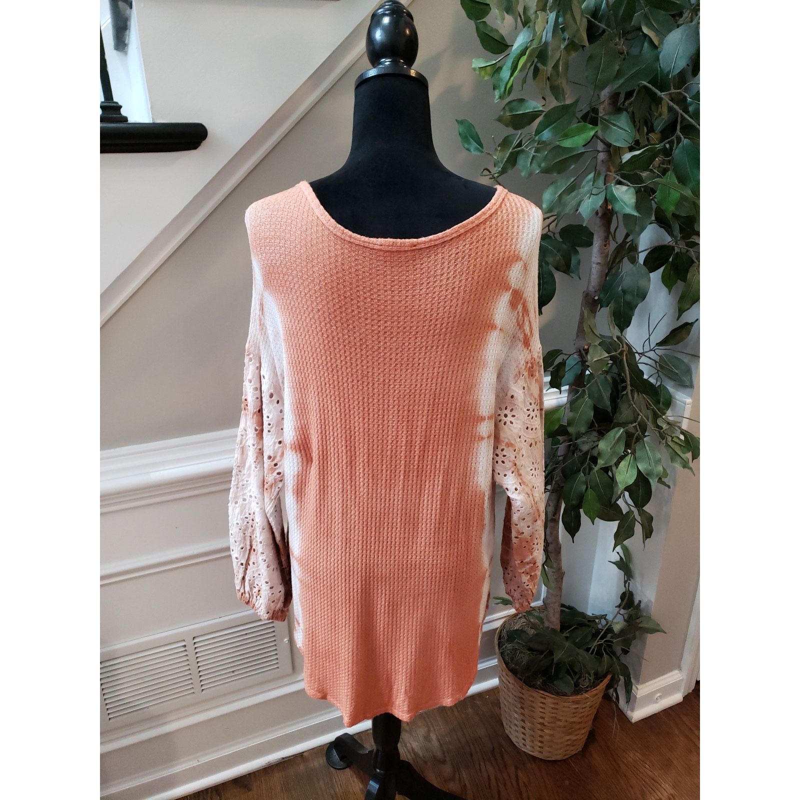 The Unbranded Brand Chrysanthemum Top Women Small Peach Waffle Knit Eyelet Size S / US 4 / IT 40 - 8 Thumbnail
