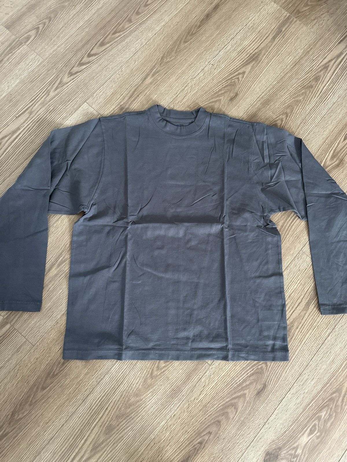 Balenciaga × Gap × Kanye West Yeezy Gap Long Sleeve T-Shirt Dark Grey (SIZE MEDIUM) Size US M / EU 48-50 / 2 - 2 Thumbnail