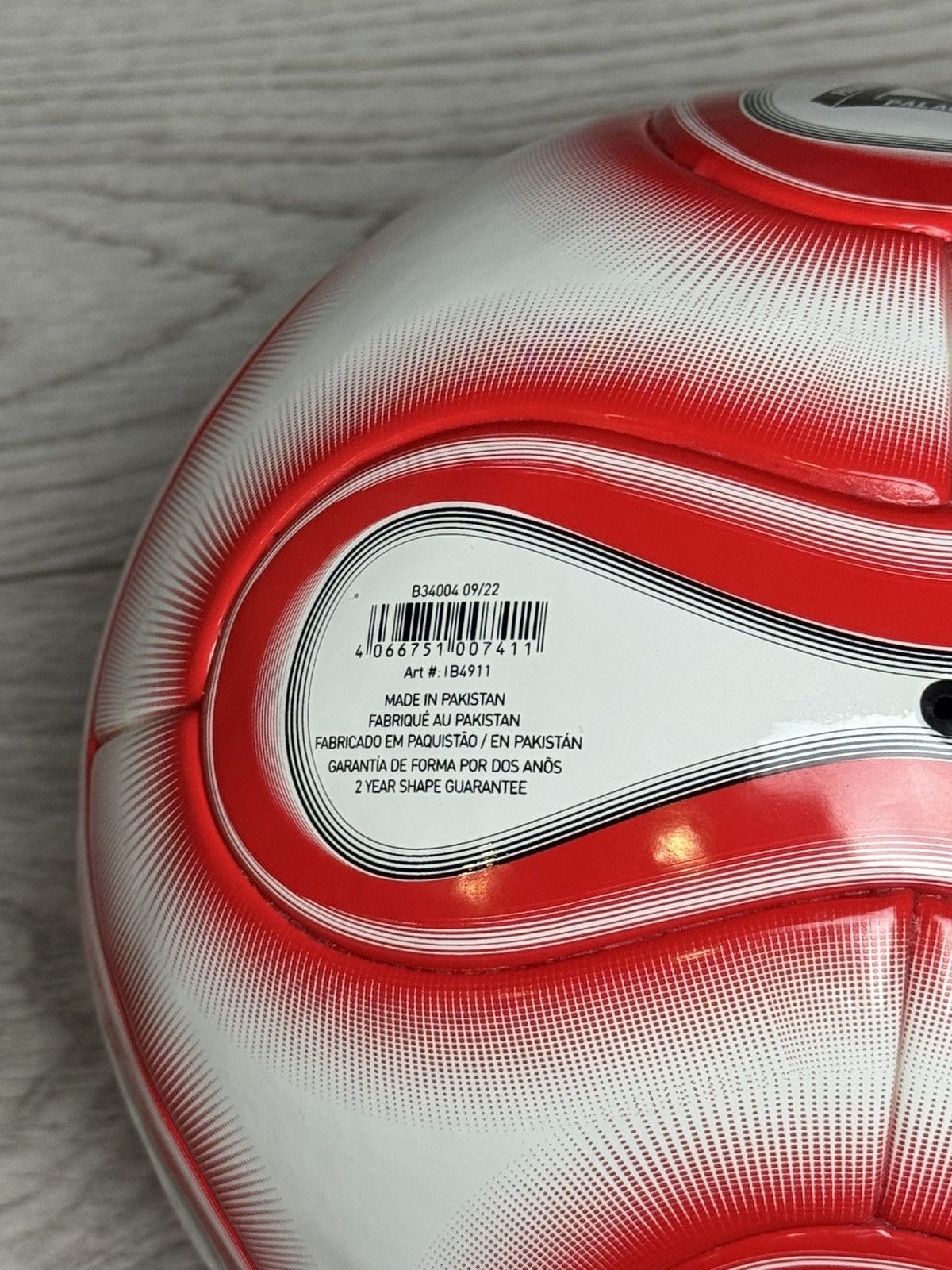 Palace × Y-3 Adidas Y-3 Palace Teamgeist Ball Limited Edition Size ONE SIZE - 5 Thumbnail