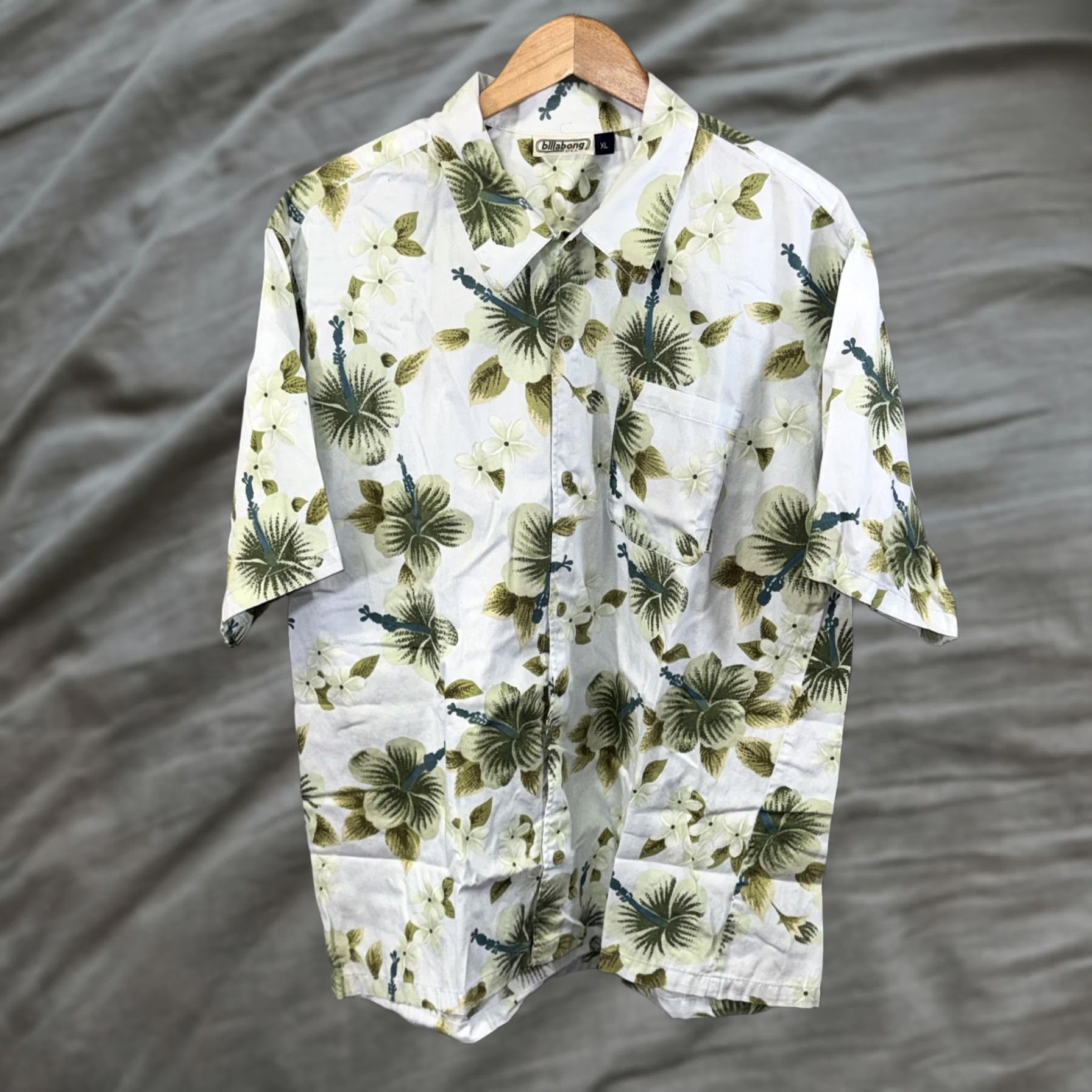 Billabong Billabong Shirt Mens XL White Green Hawaiian Aloha Floral Button Down Pocket Size US XL / EU 56 / 4 - 1 Thumbnail