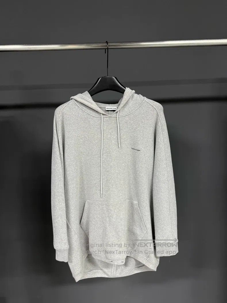 Balenciaga Balenciaga Bat hooded sweatshirt Size US S / EU 44-46 / 1 - 1 Thumbnail