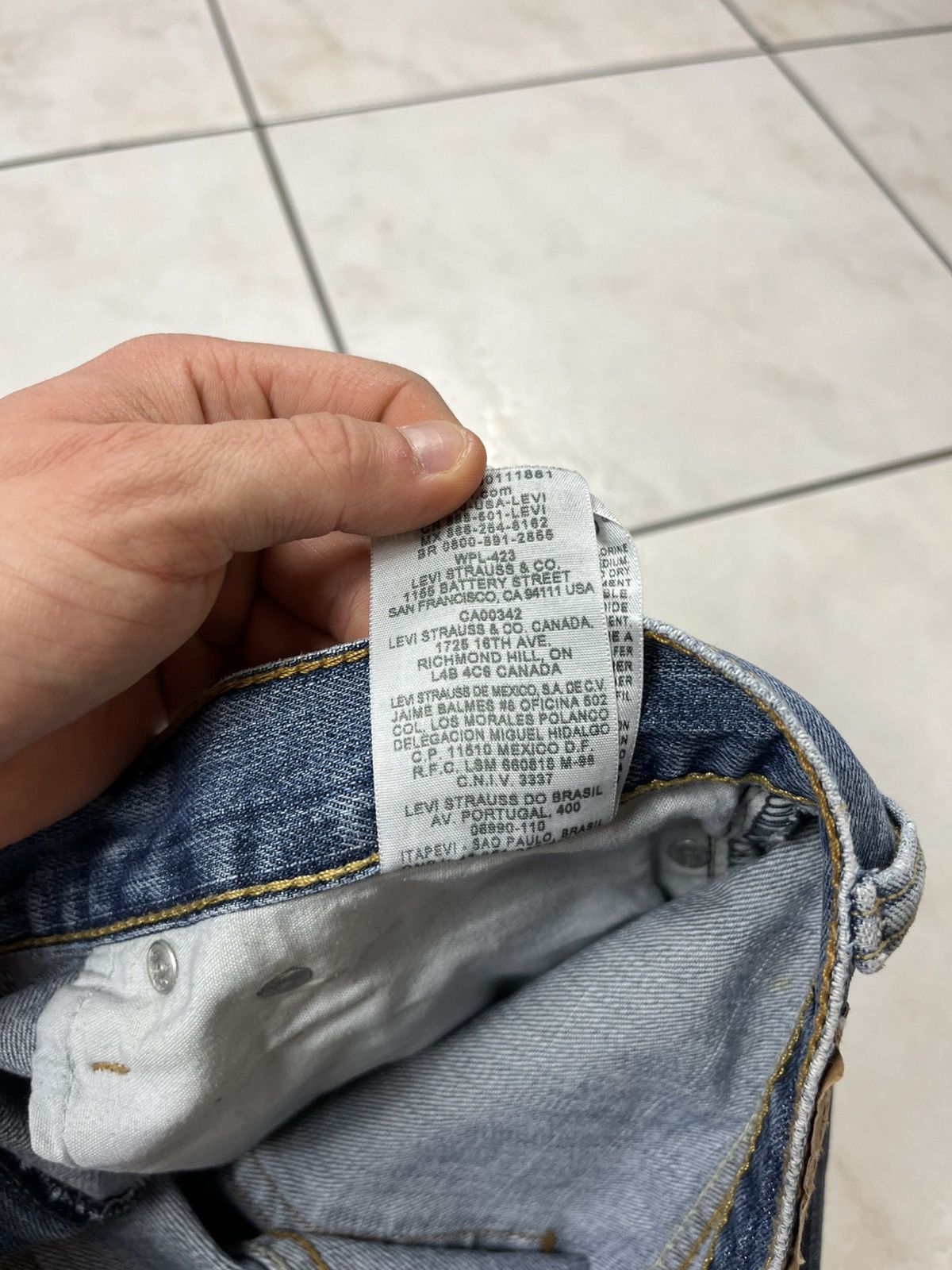 Levi's × Vintage Vintage Levi’s 514 slim straight distressed jeans y2k pants Size US 34 / EU 50 - 22 Thumbnail