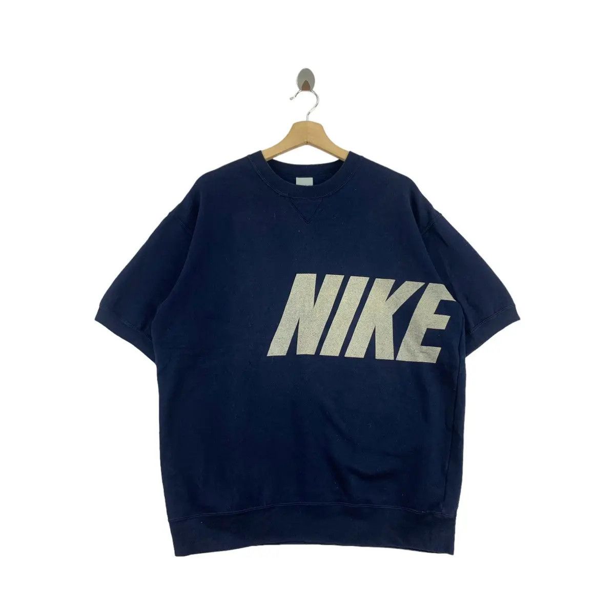 Nike Vintage NIKE SWOOSH Big Logo Sportswear Pullover Sweatshirt Size US L / EU 52-54 / 3 - 1 Thumbnail