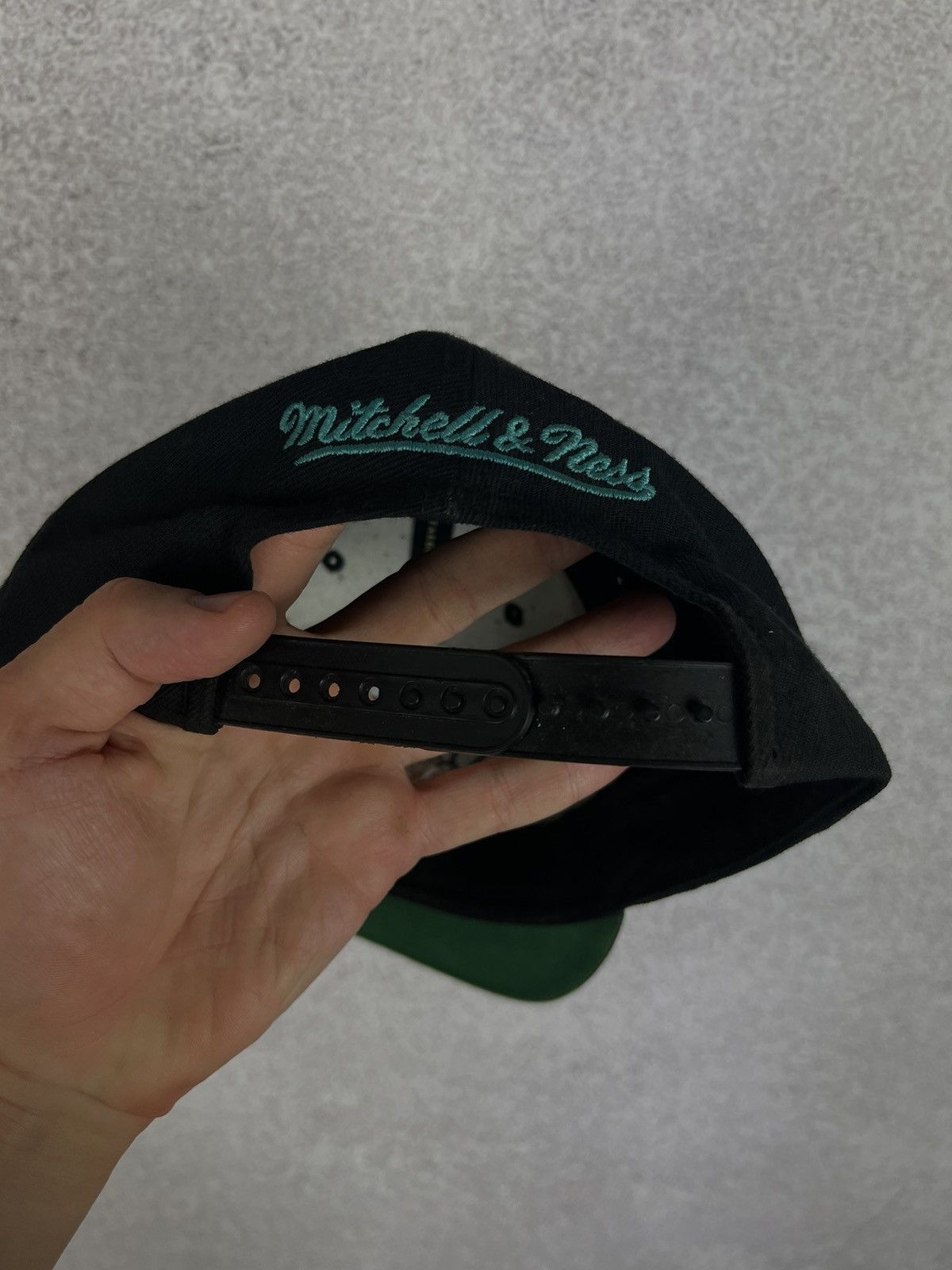 NBA Vintage Vancouver Grizzlies NBA Cap Hat Size ONE SIZE - 6 Thumbnail