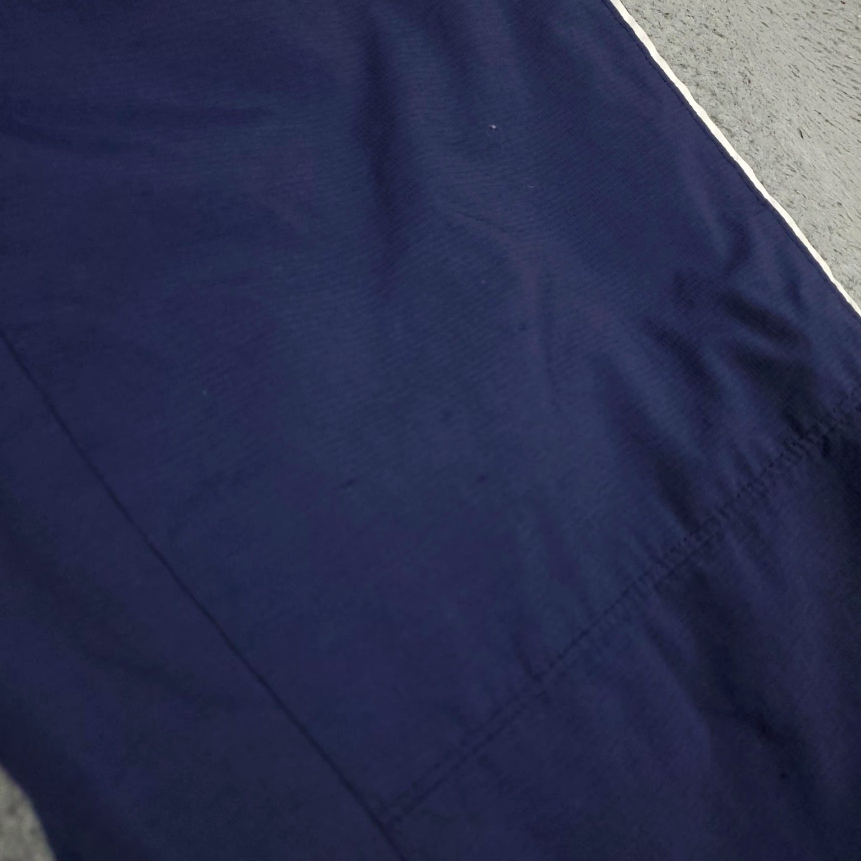 Nike VINTAGE Nike Pants Mens 2XL Navy Blue Nylon Windbreaker Athletic Logo Size US 39 - 4 Thumbnail