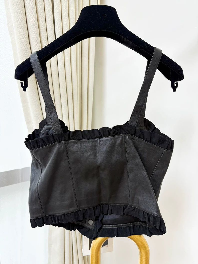 Chanel Chanel 22P black 36 yards velvet edge lambskin suspenders Size XS / US 0-2 / IT 36-38 - 2 Thumbnail