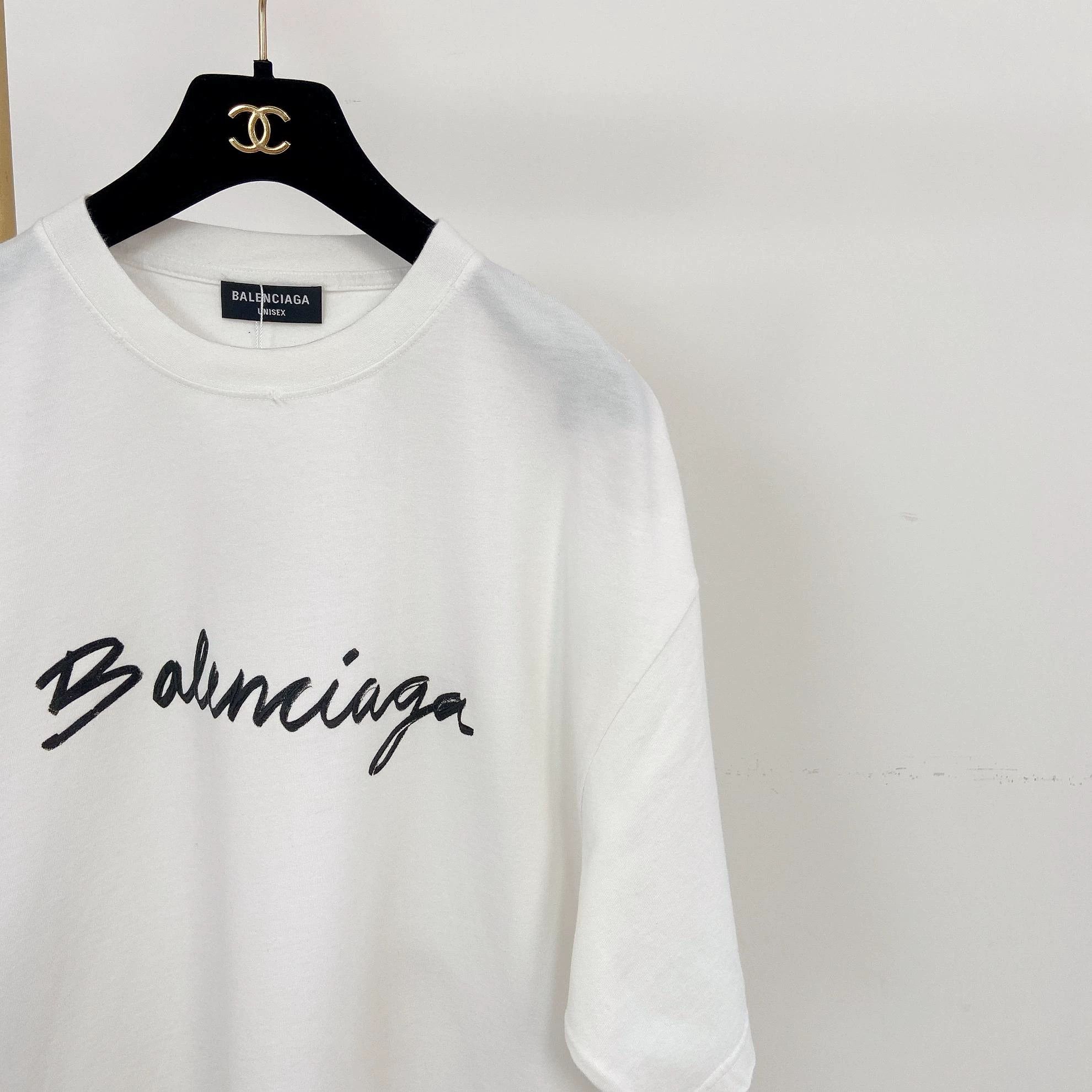 Balenciaga Balenciaga White Script Logo Print Crewneck T-Shirt L Size US L / EU 52-54 / 3 - 3 Thumbnail