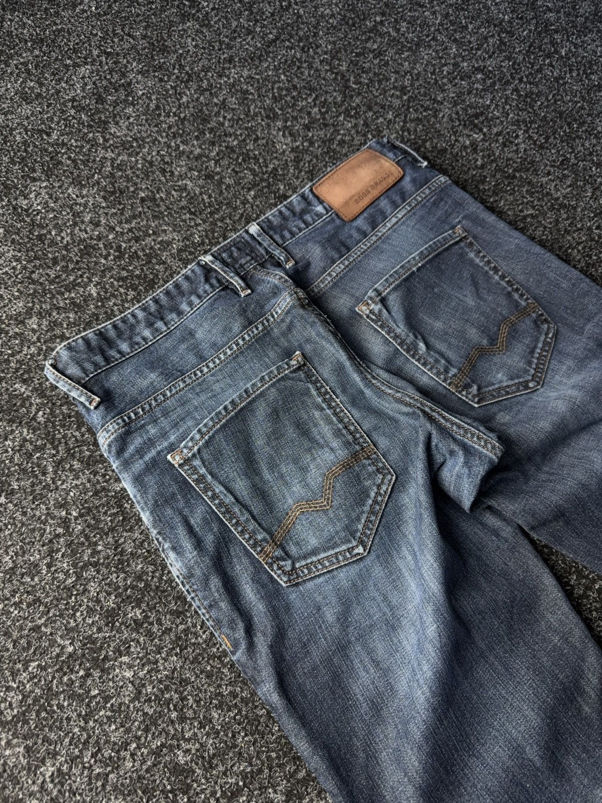 Hugo Boss Luxury Hugo Boss Distressed orange tab denim pants jeans Size US 33 - 16 Thumbnail