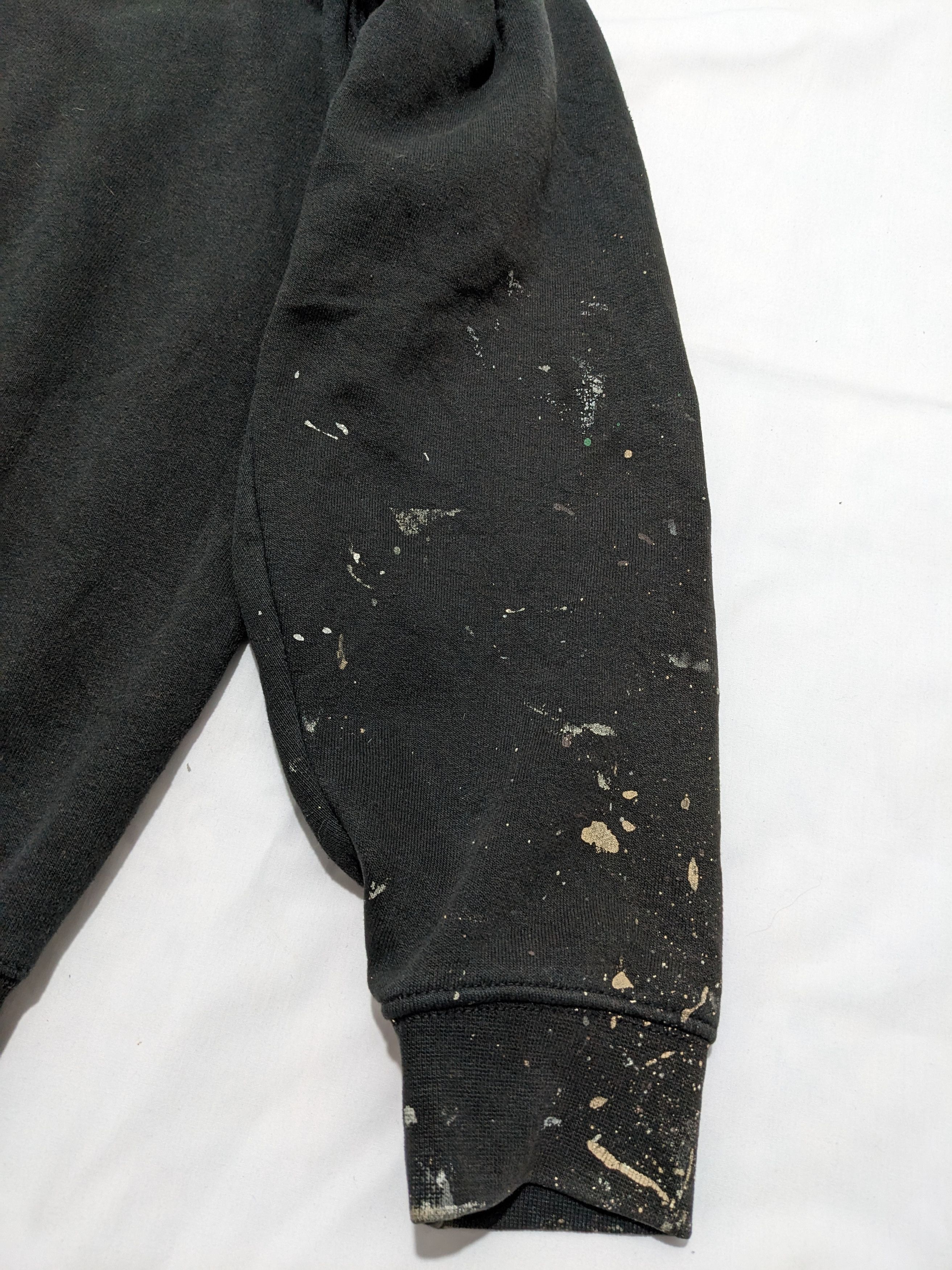 Carhartt × Vintage Carhartt Paint Splattered Black Sun faded Hoodie Sweater Size US M / EU 48-50 / 2 - 9 Thumbnail