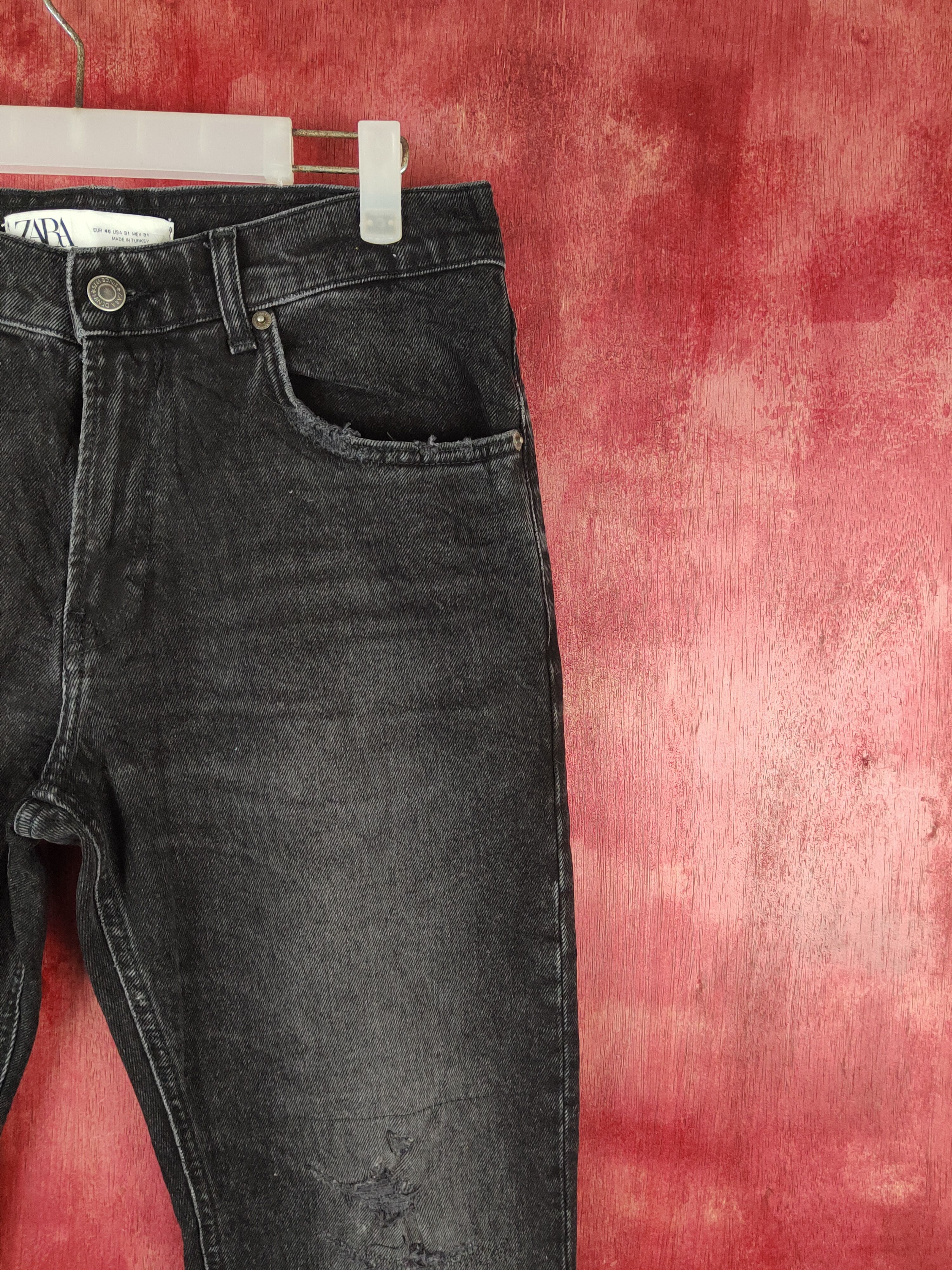 Japanese Brand Zara Black Distressed Ripped denim Jeans #S1659 Size US 31 - 6 Thumbnail