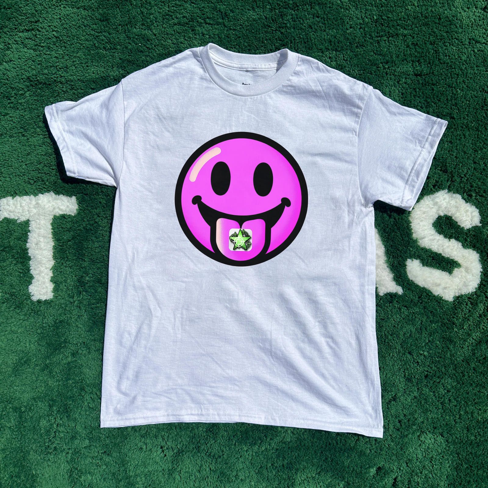 Japanese Brand L$D Tee White Pink Size US M / EU 48-50 / 2 - 1 Thumbnail
