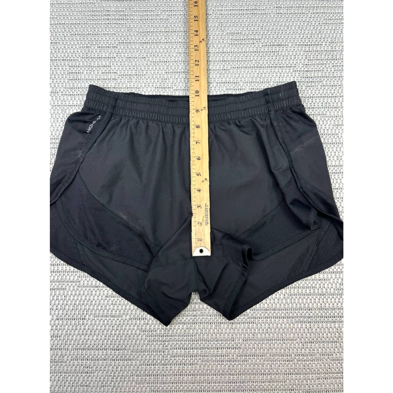 The North Face The North Face Athletic Shorts Womens Small Black Flashdry Drawstring Running Size 28" / US 6 / IT 42 - 3 Thumbnail