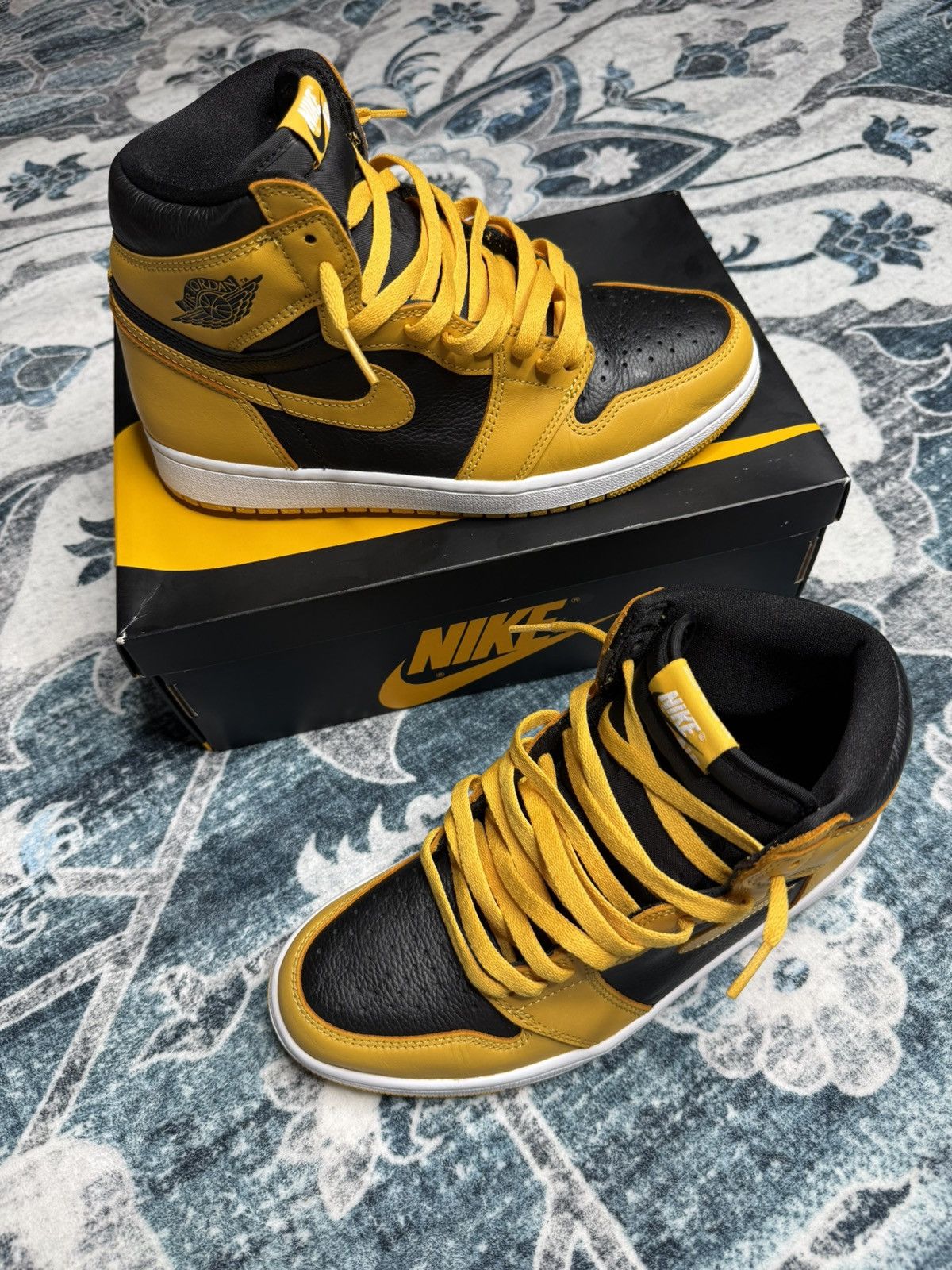 Jordan 1 Retro High Pollen | Grailed