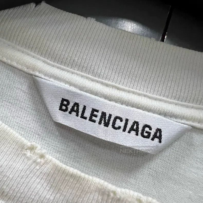 Balenciaga Balenciaga Vintage Cathedral Printed Short Sleeve Size US XS / EU 42 / 0 - 3 Thumbnail