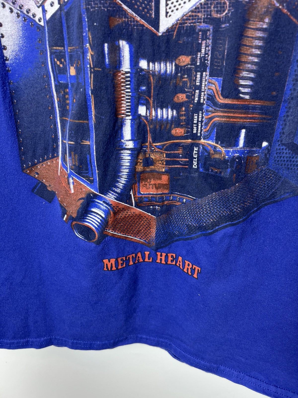 Band Tees Vintage band rock tour Accept Metal Heart Streetwear T-shirt Size US XL / EU 56 / 4 - 3 Thumbnail
