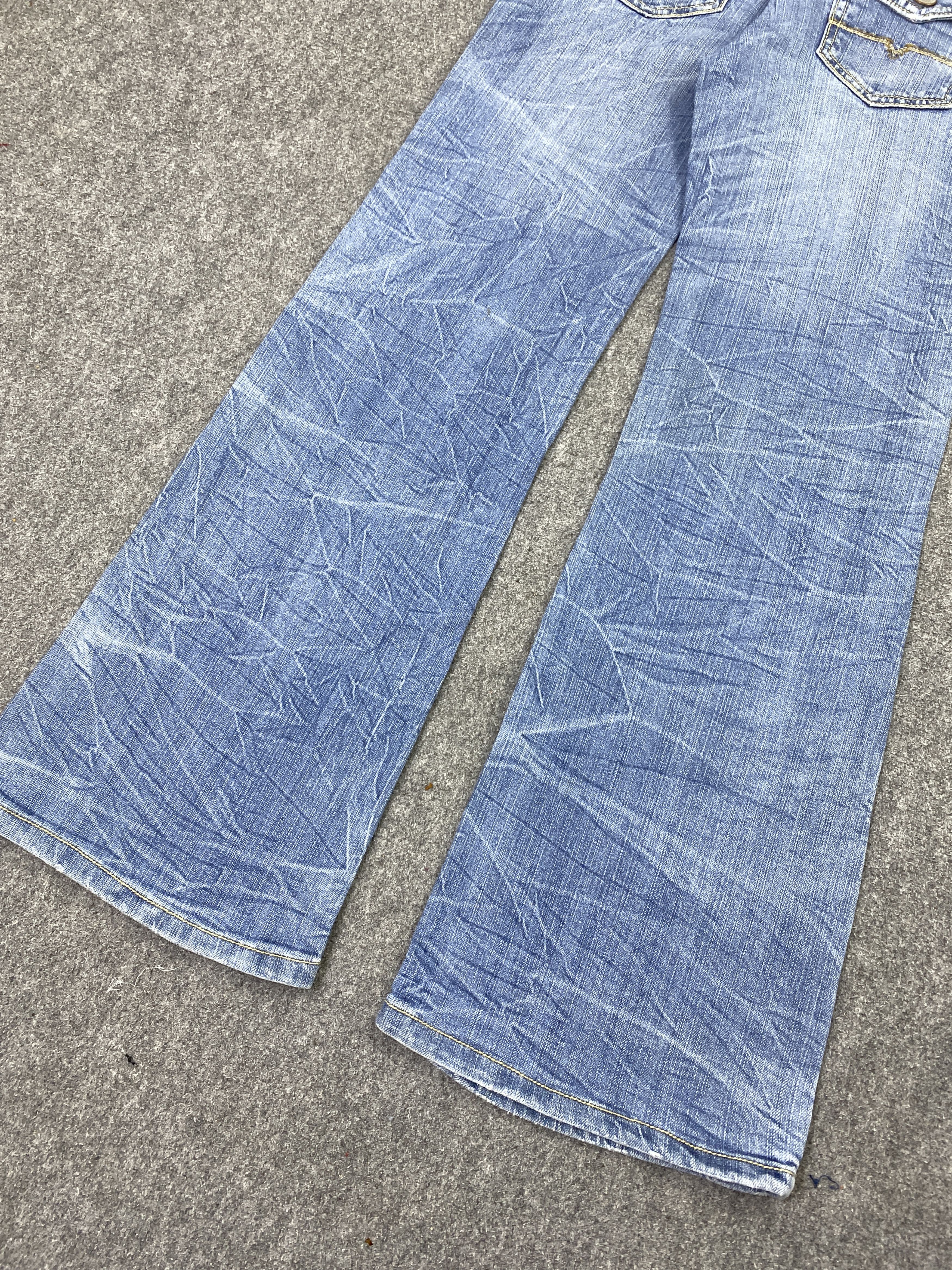 Japanese Brand Vintage Japanese Brand Bootcut Jeans DP2867 Size US 27 - 9 Thumbnail