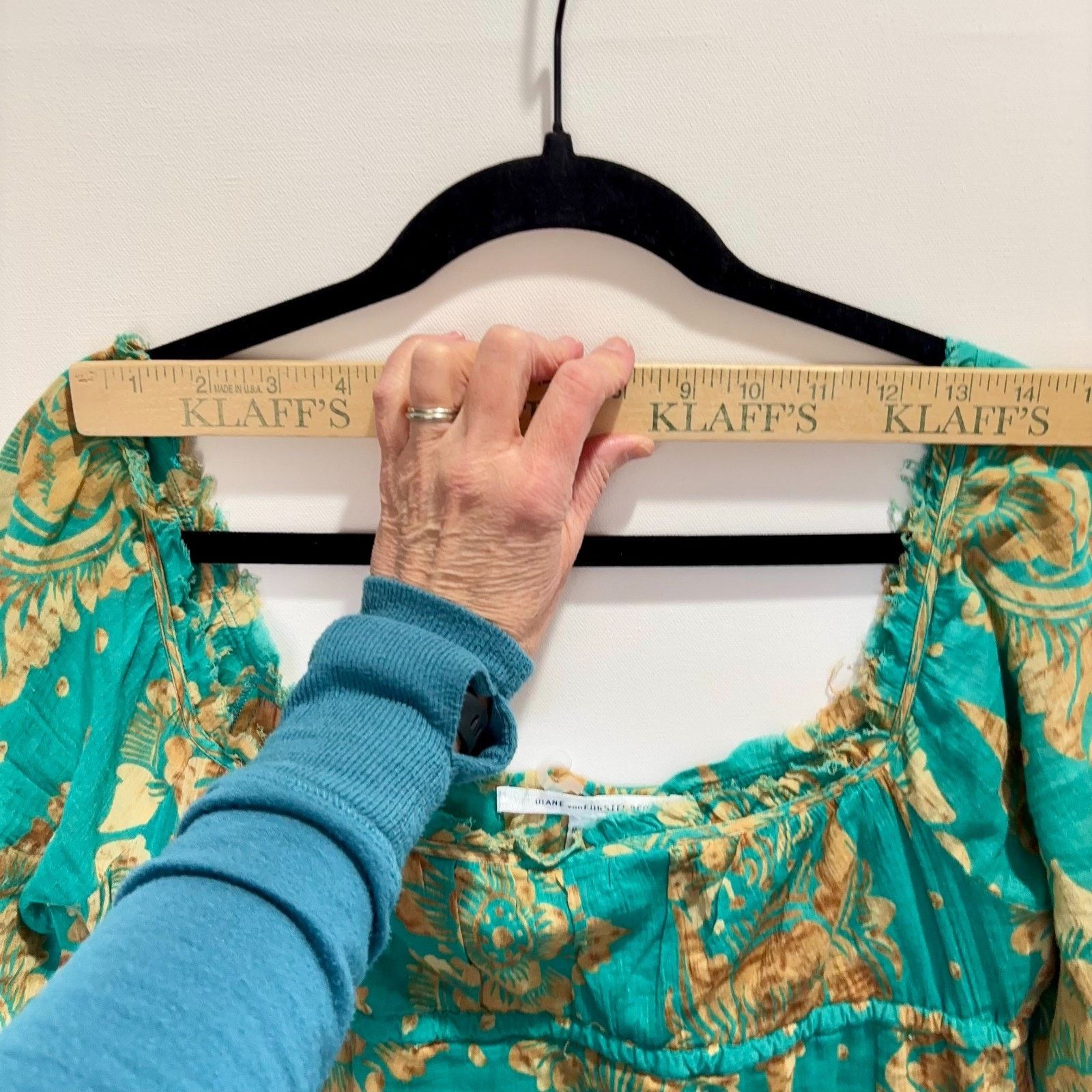 Diane von Furstenberg Diane von Furstenberg Green Gold Print Dress Womens 4 Boho Size S / US 4 / IT 40 - 9 Thumbnail