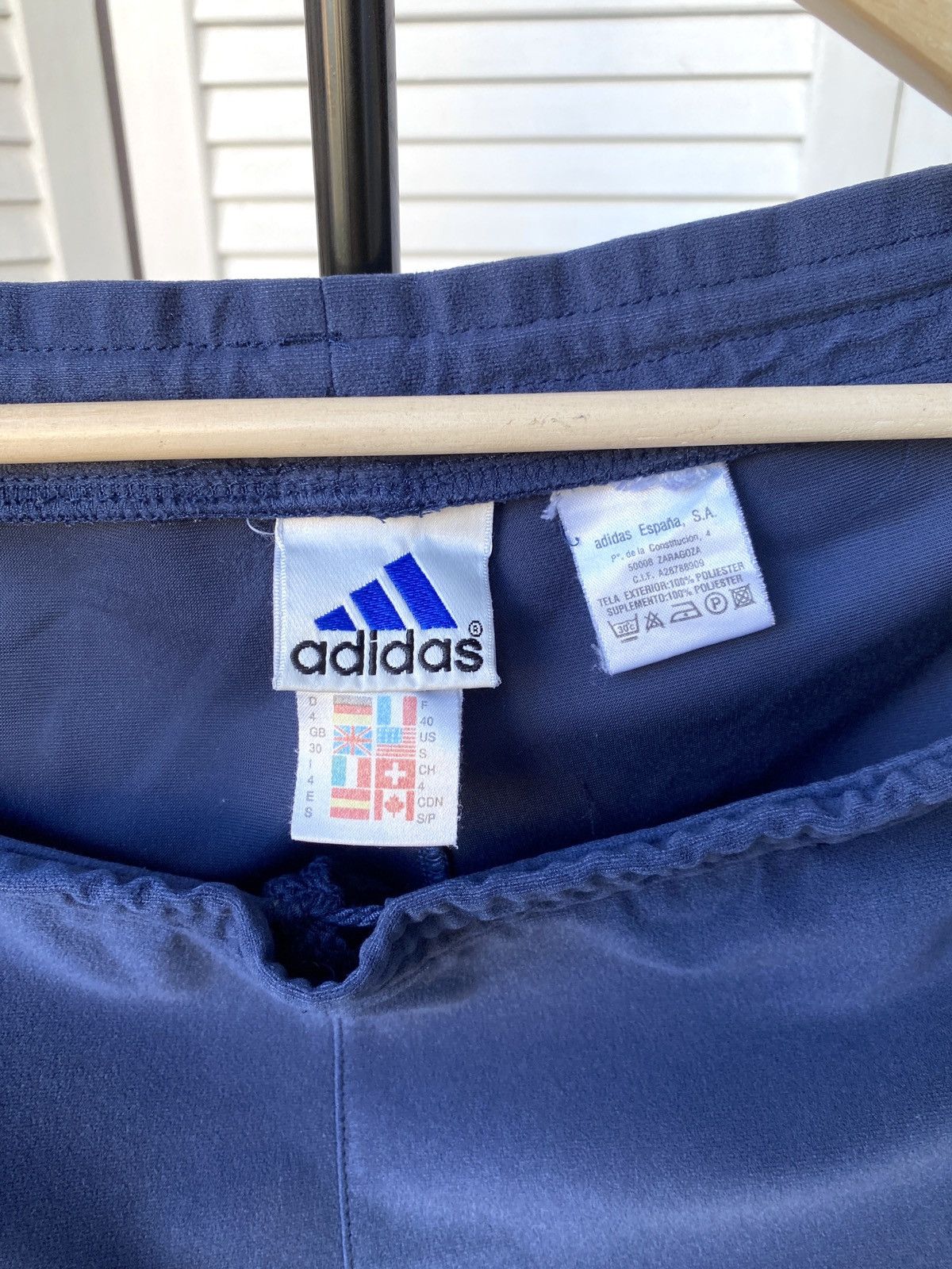 Adidas Vintage Adidas 90s Real Federacion Espanola Soccer Shorts Size US 30 / EU 46 - 9 Thumbnail
