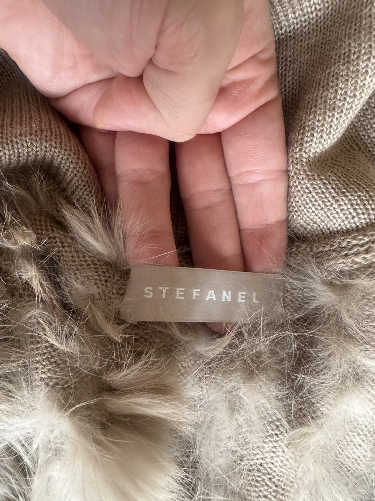 Other Stefanel rabbit fur vest size S/M with a hood Size S / US 4 / IT 40 - 4 Thumbnail