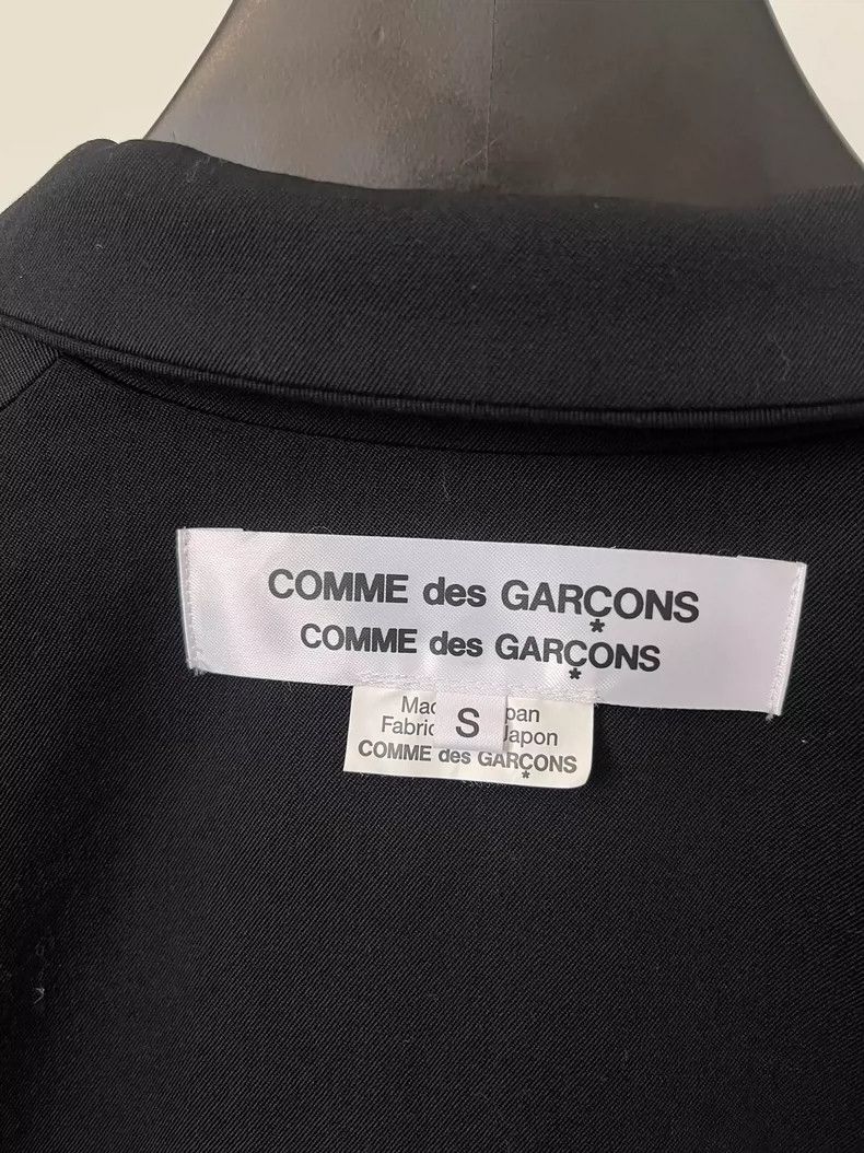 Comme des Garcons Comme Des Garcons Wear a suit jacket on both sides. Size S / US 4 / IT 40 - 8 Thumbnail