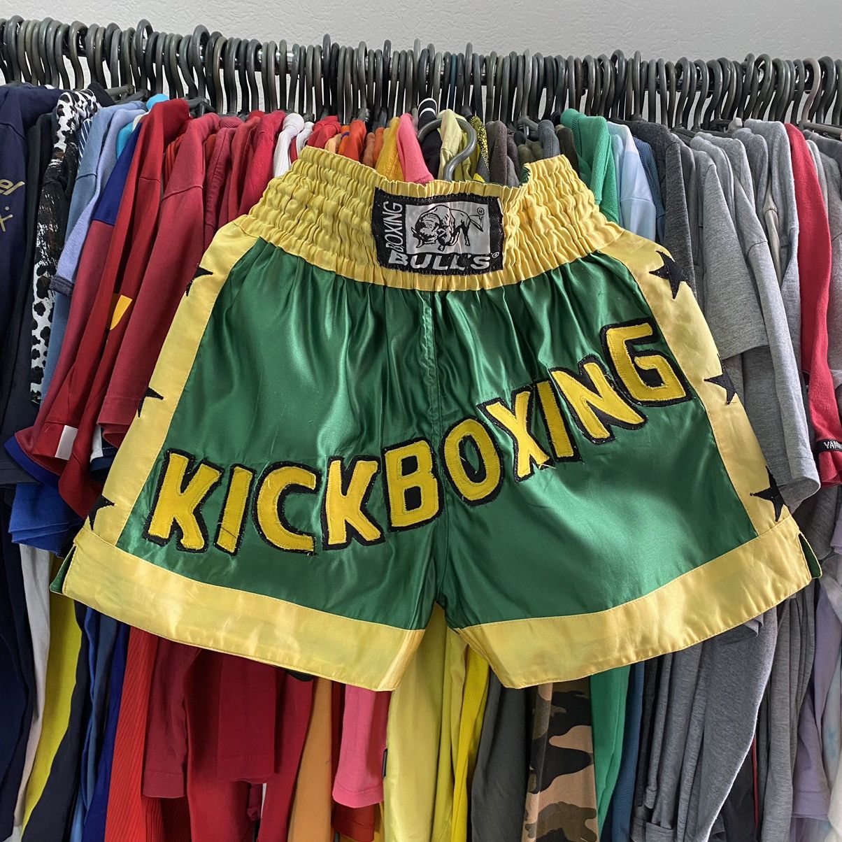 Japanese Brand Vintage Men’s Kick boxing Muay Thai Sportwear shorts Size US 32 / EU 48 - 1 Thumbnail