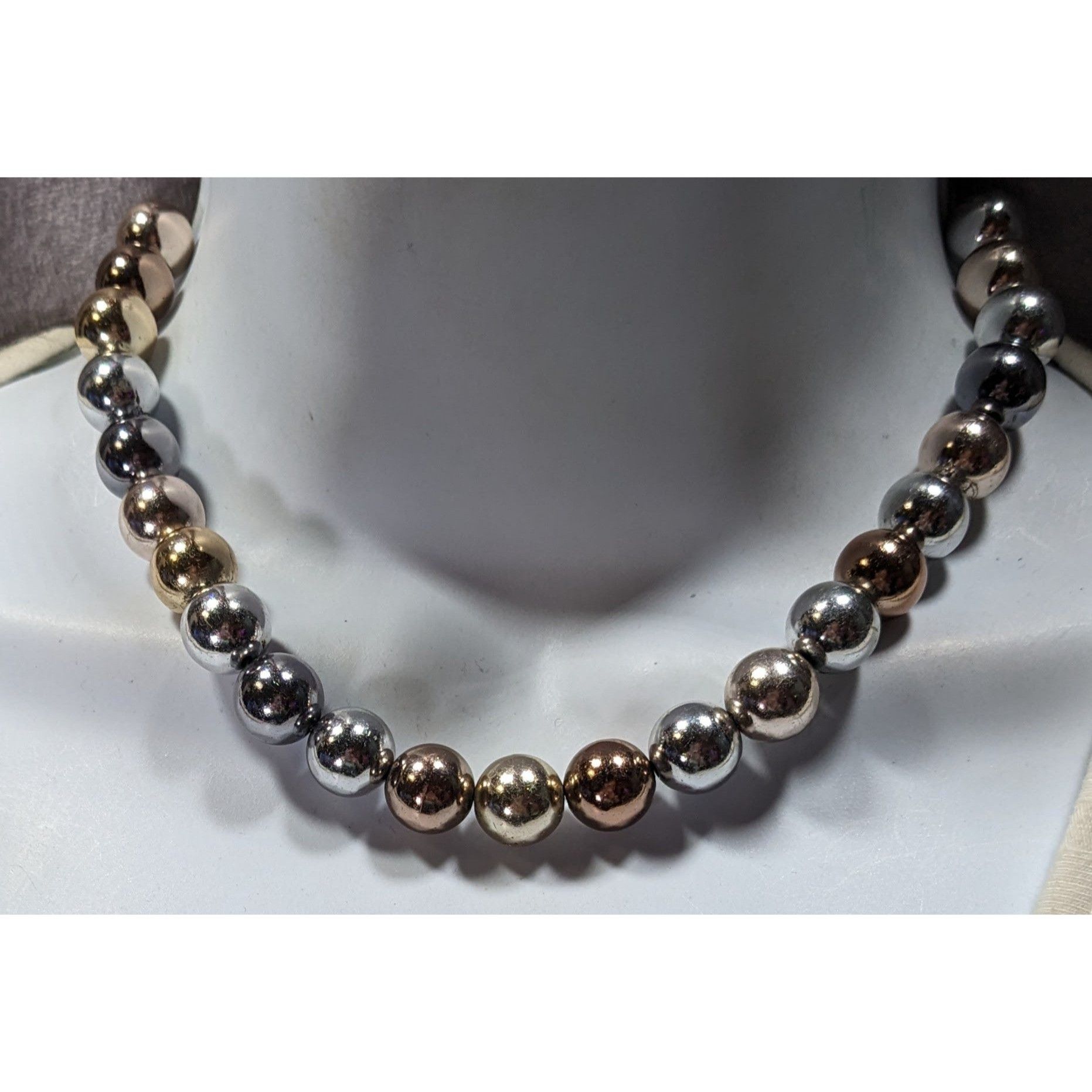 Other Vintage Multi Metallic Graduated Bead Necklace With Gold Sil Size ONE SIZE - 2 Thumbnail
