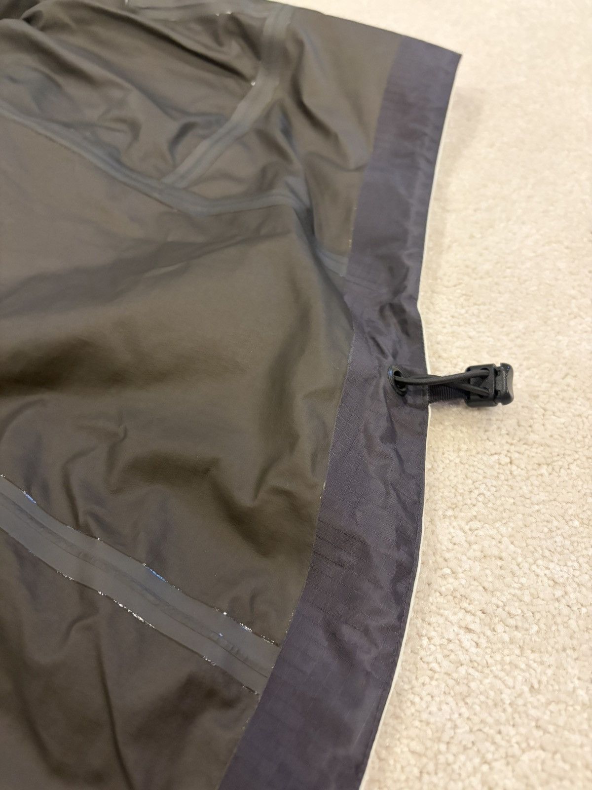 Arc'teryx ARC’TERYX Beta SL White Size US S / EU 44-46 / 1 - 14 Thumbnail