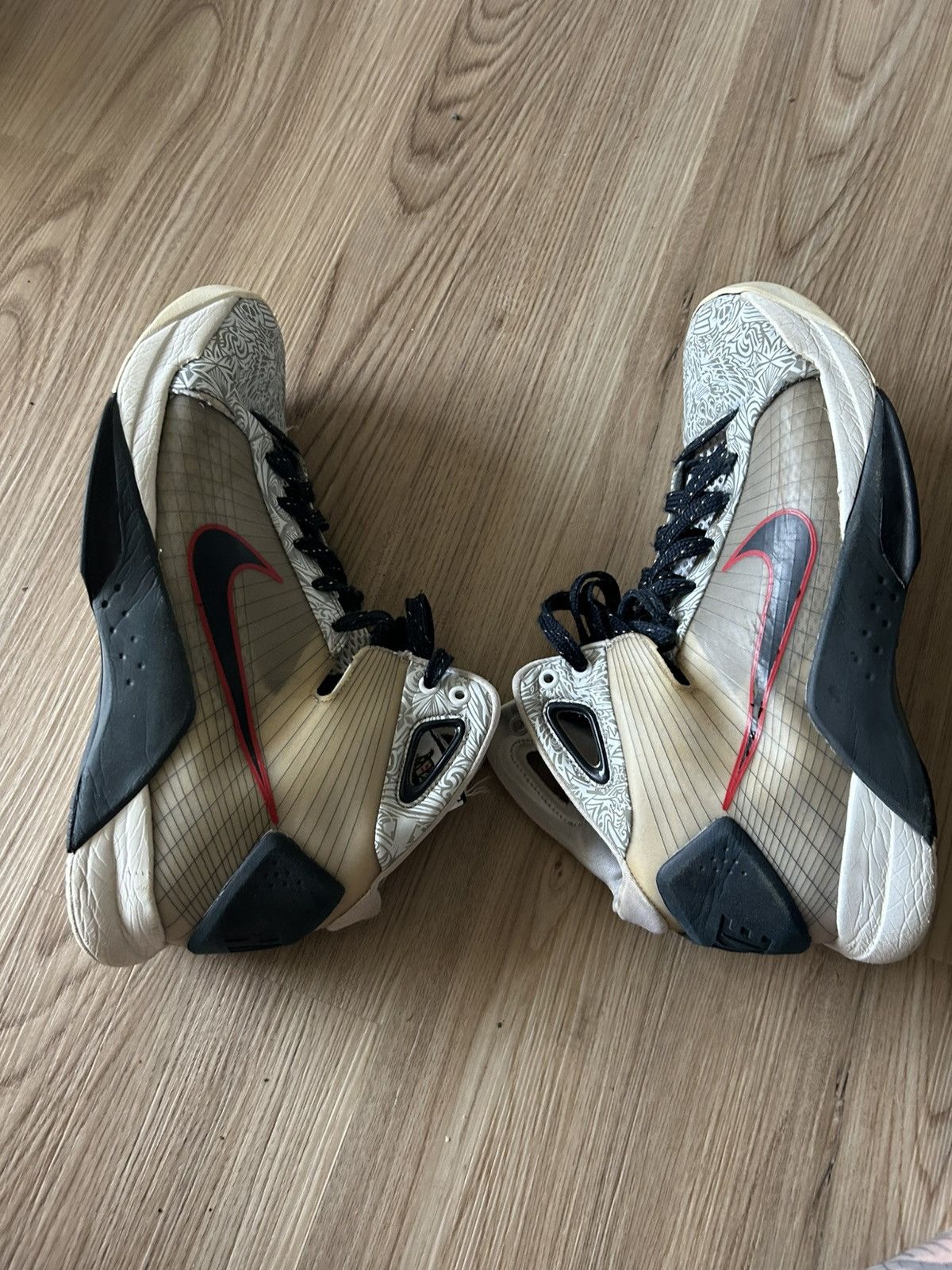 Nike 2016 Nike Hyperdunk United We Rise 08 Size US 12 / EU 45 - 6 Thumbnail