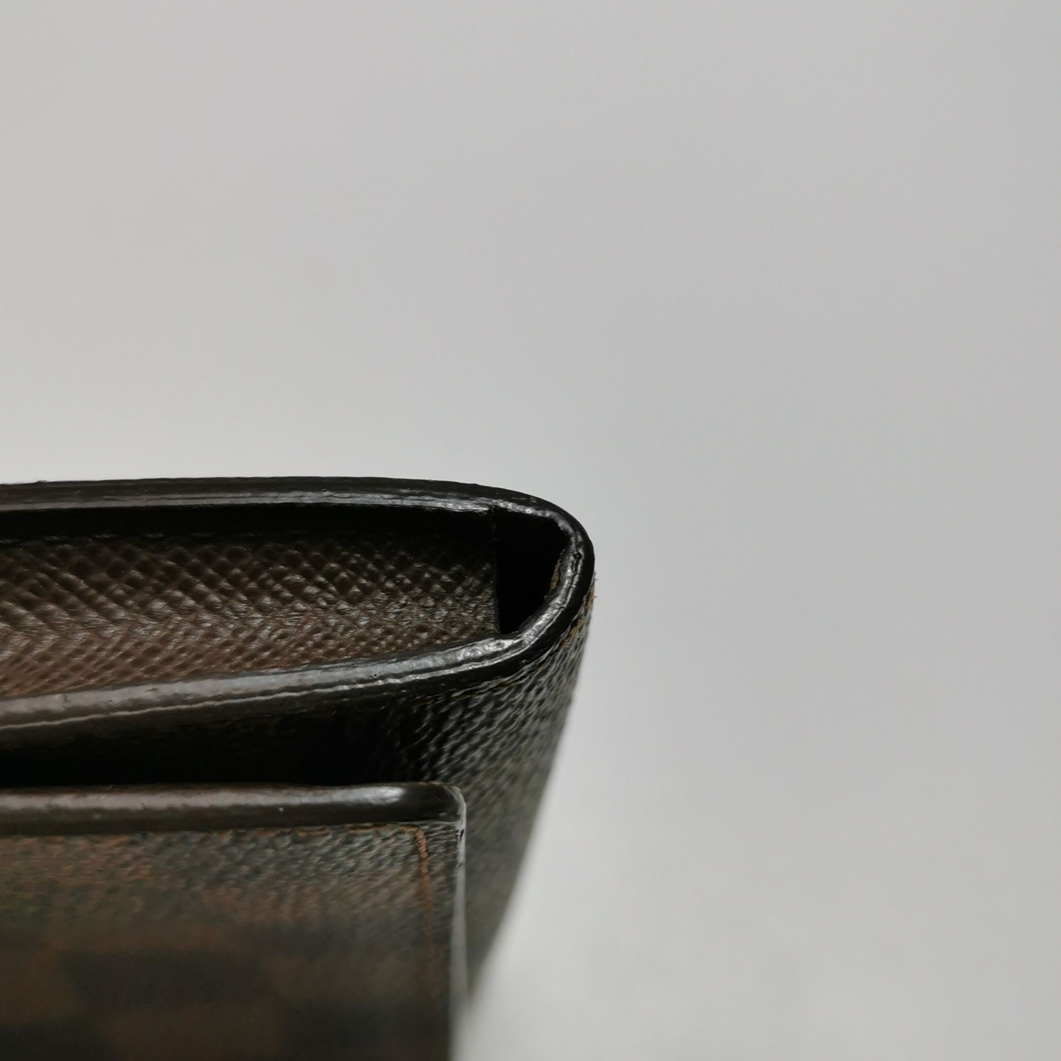 Louis Vuitton Louis Vuitton (LV) Cowhide Checkerboard Flap Card Holder -y Size ONE SIZE - 7 Thumbnail