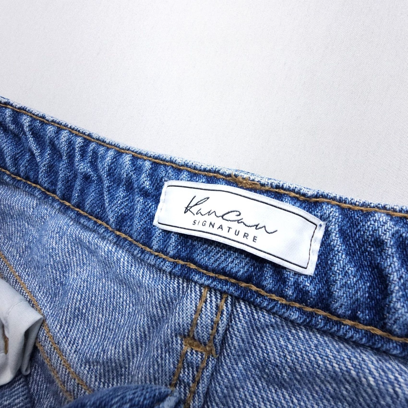 Vintage KanCan Jeans Ultra High Rise Straight 24 x 28 Blue 100% Cotton Womens Size 42" / US 20 - 3 Thumbnail