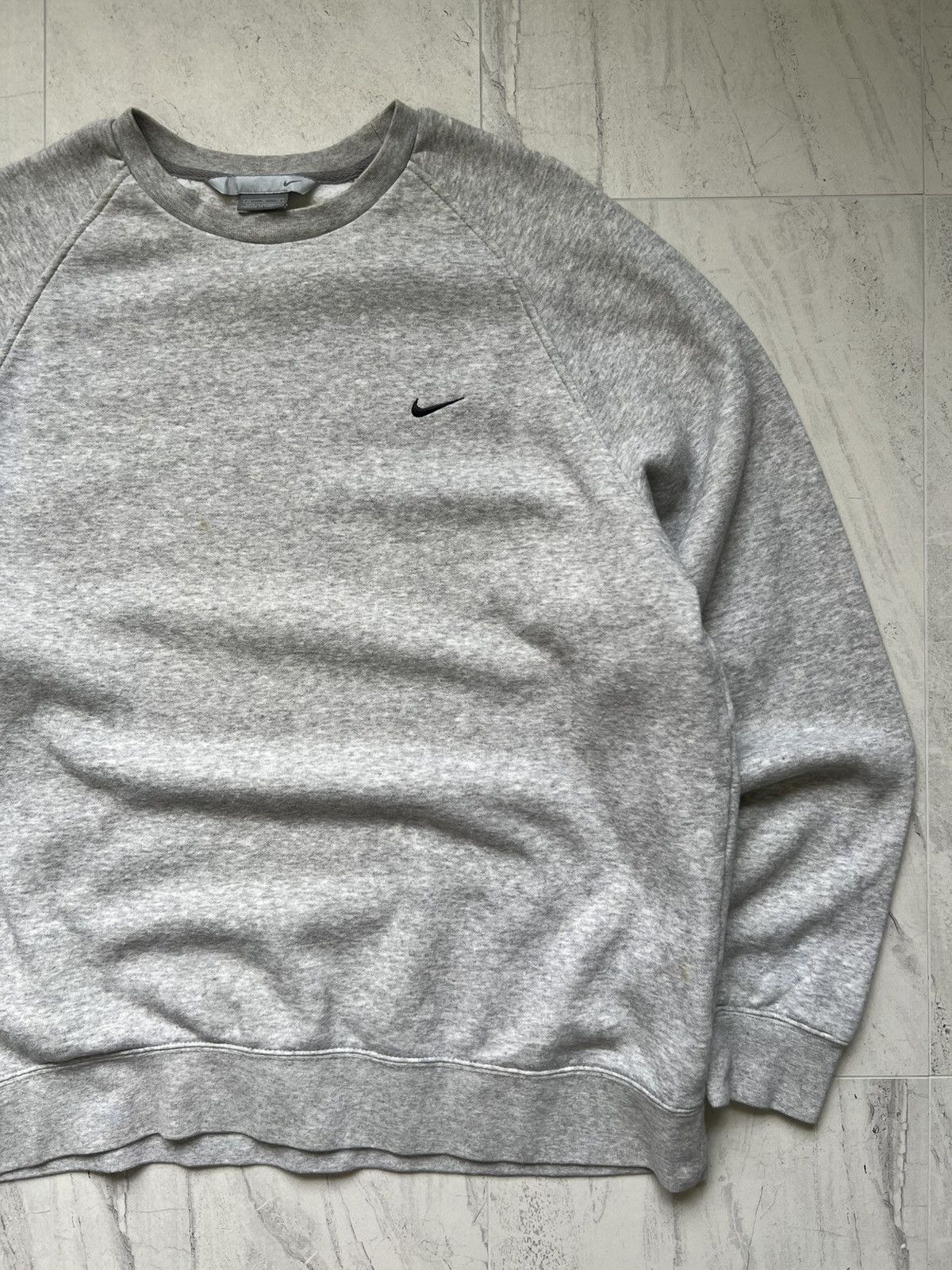 Nike Vintage Nike Silver Bar Grey Essential Sweatshirt Crewneck Size US XL / EU 56 / 4 - 1 Thumbnail