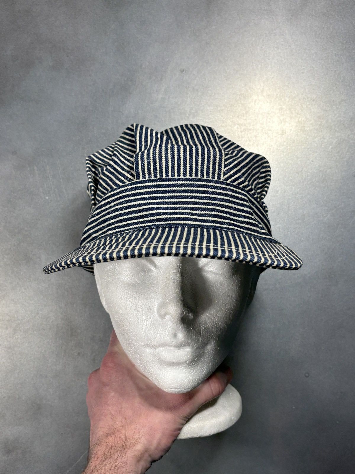 Levi's Vintage Levi's Railway Cap Hickory Stripe White Tab 60s 70s Size ONE SIZE - 11 Thumbnail