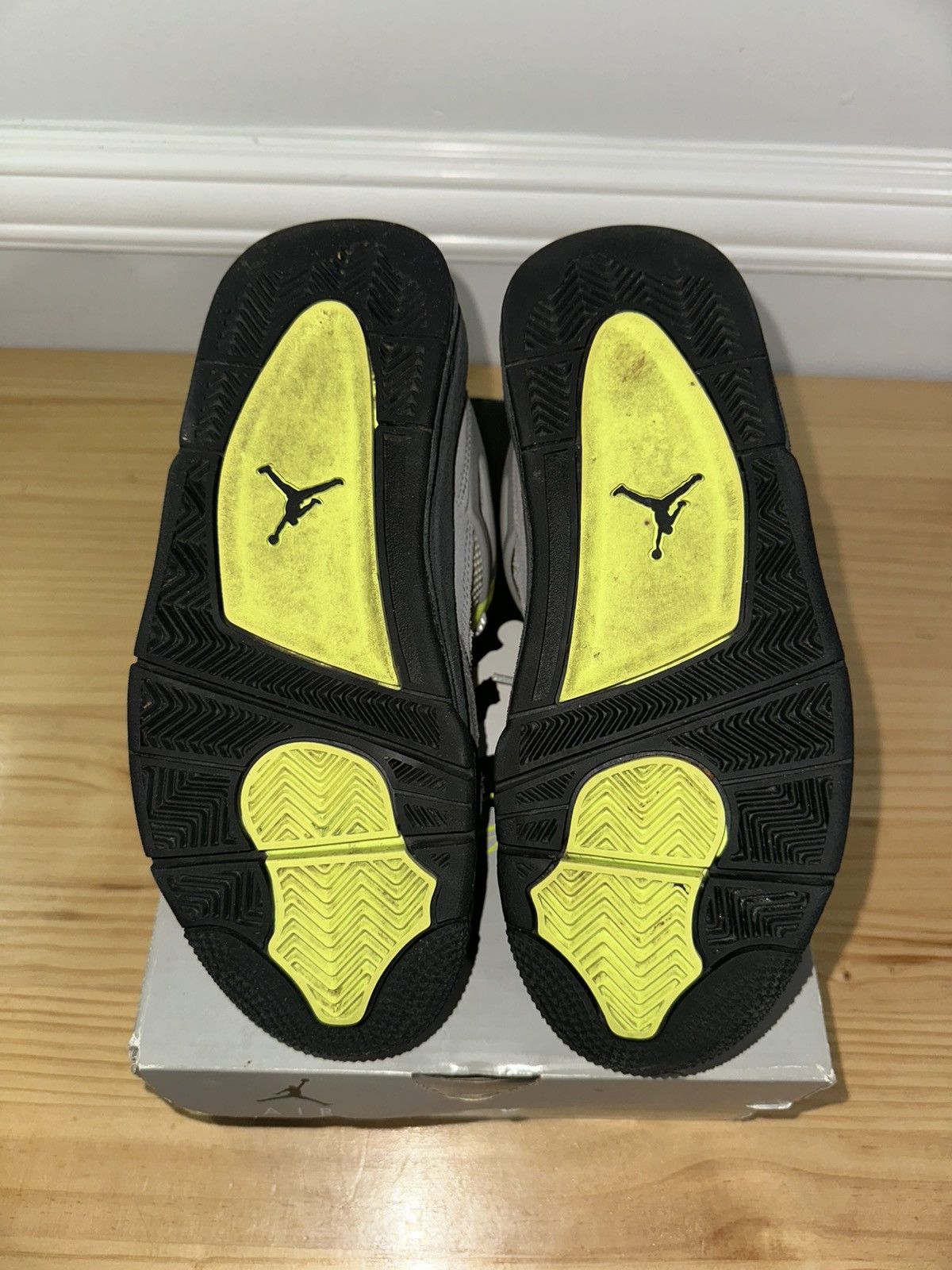 Jordan Brand Jordan 4 SE 95 neon Size US 7 / EU 40 - 5 Thumbnail