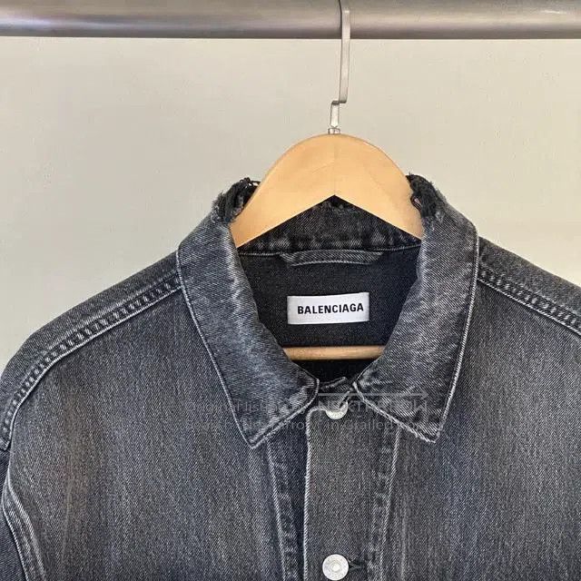 Other Balenciaga Distressed Collar Hole Denim Jacket Size XS / US 0-2 / IT 36-38 - 7 Thumbnail