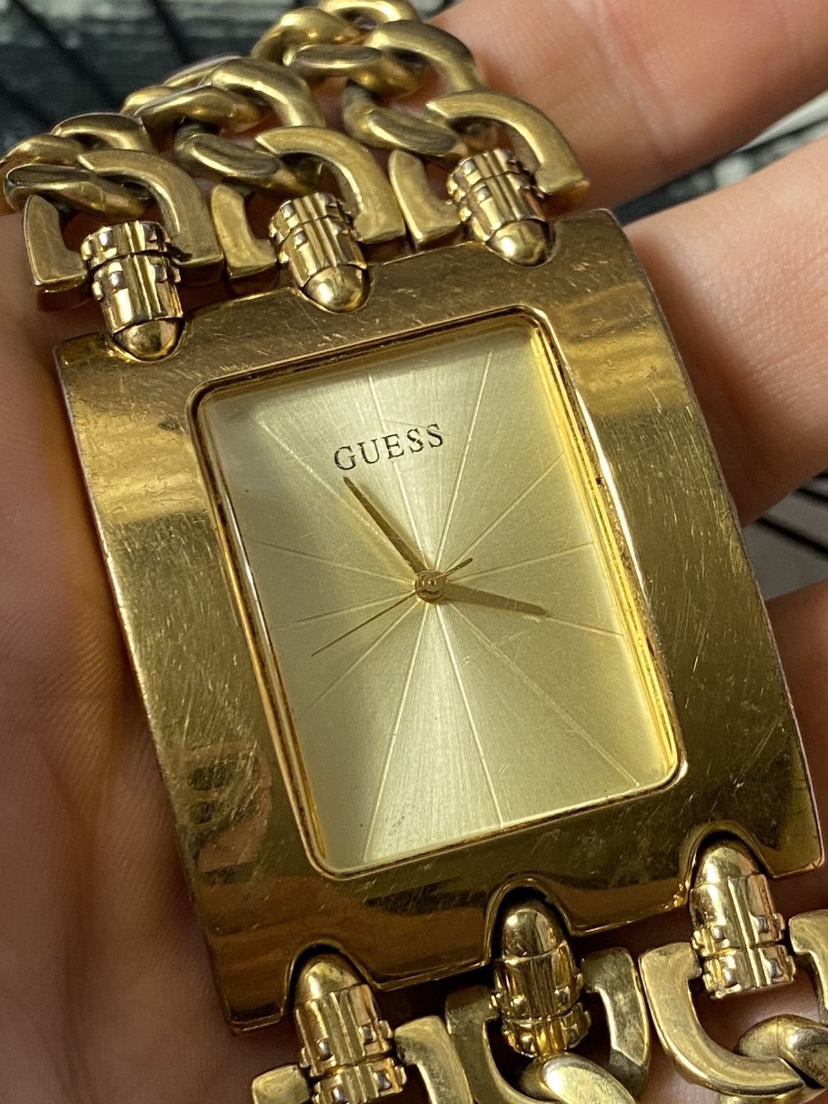 Guess Vintage Guess Watch - Gold Chain Bracelet Size ONE SIZE - 6 Thumbnail