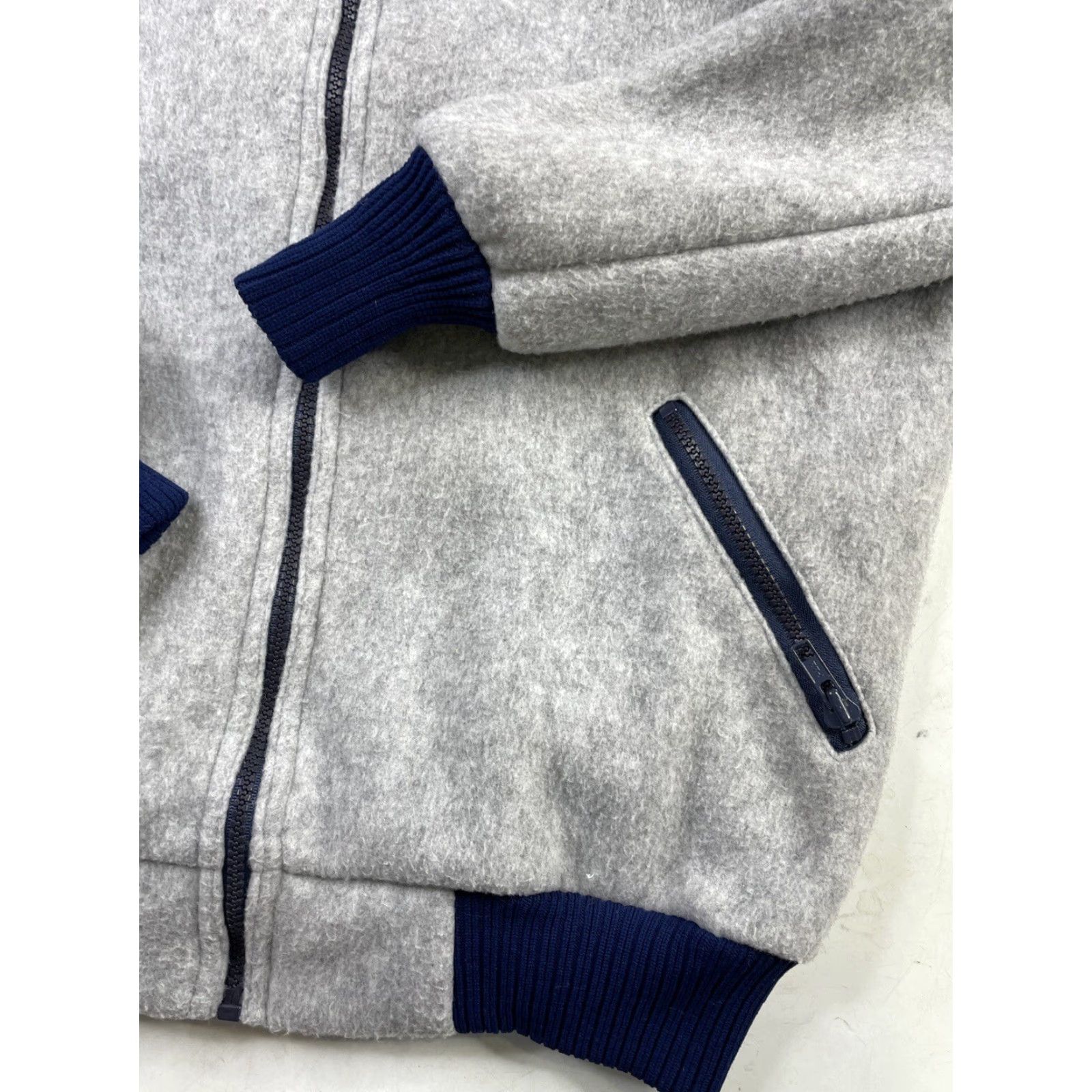 Patagonia VINTAGE Patagonia Gray Full Zip Fleece Jacket Regular Size M USA 80s Logo Men Size US M / EU 48-50 / 2 - 4 Thumbnail