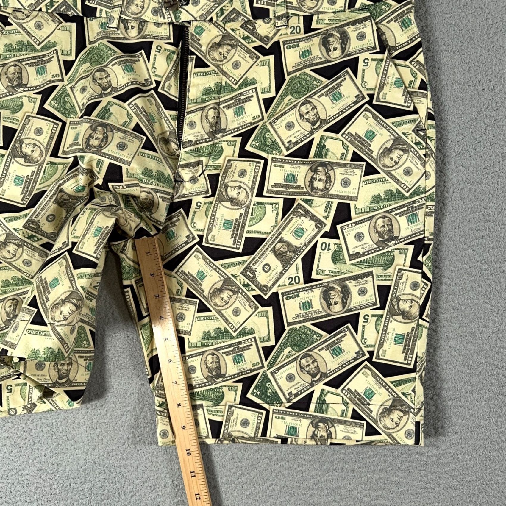 Vintage Loudmouth Golf Shorts Mens 40 Dollar Bill Cash Money Stretchy AOP Print 9 In Pants Green Cotton Blend Short Casual Mens 40 in inseam 9 in Size US 40 / EU 56 - 7 Thumbnail