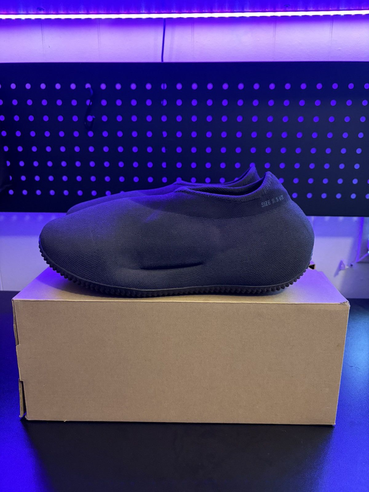 Yeezy Adidas Yeezy Knit RNR “Fade Onyx” Size US 9.5 / EU 42-43 - 1 Thumbnail